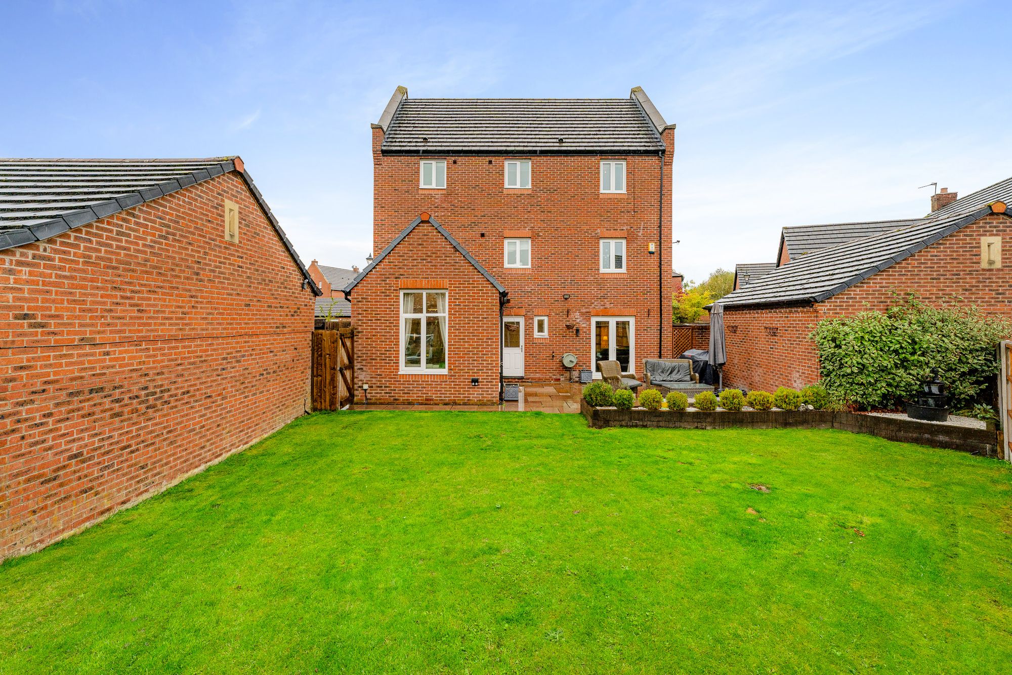 Regency Park, Widnes, WA8