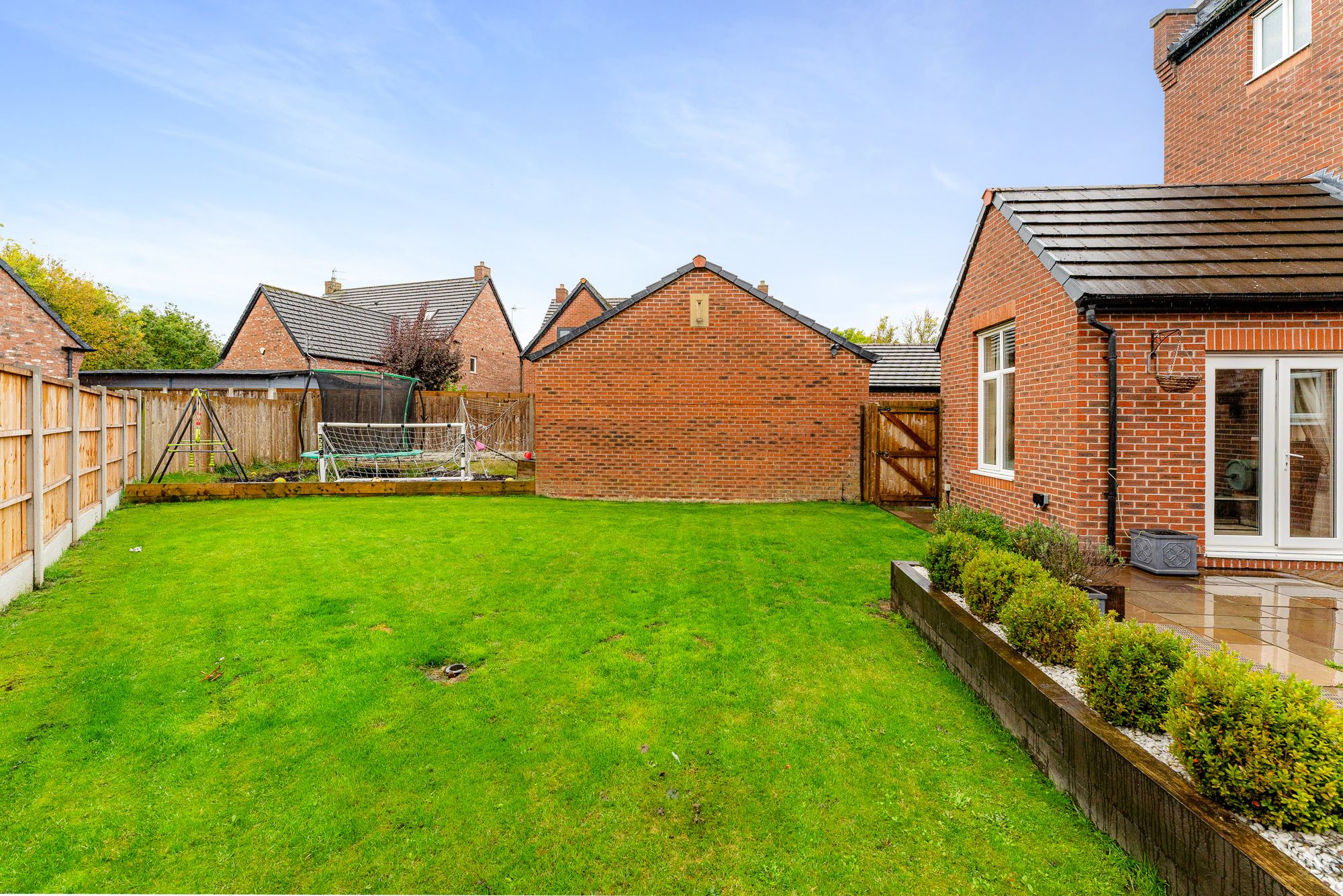 Regency Park, Widnes, WA8