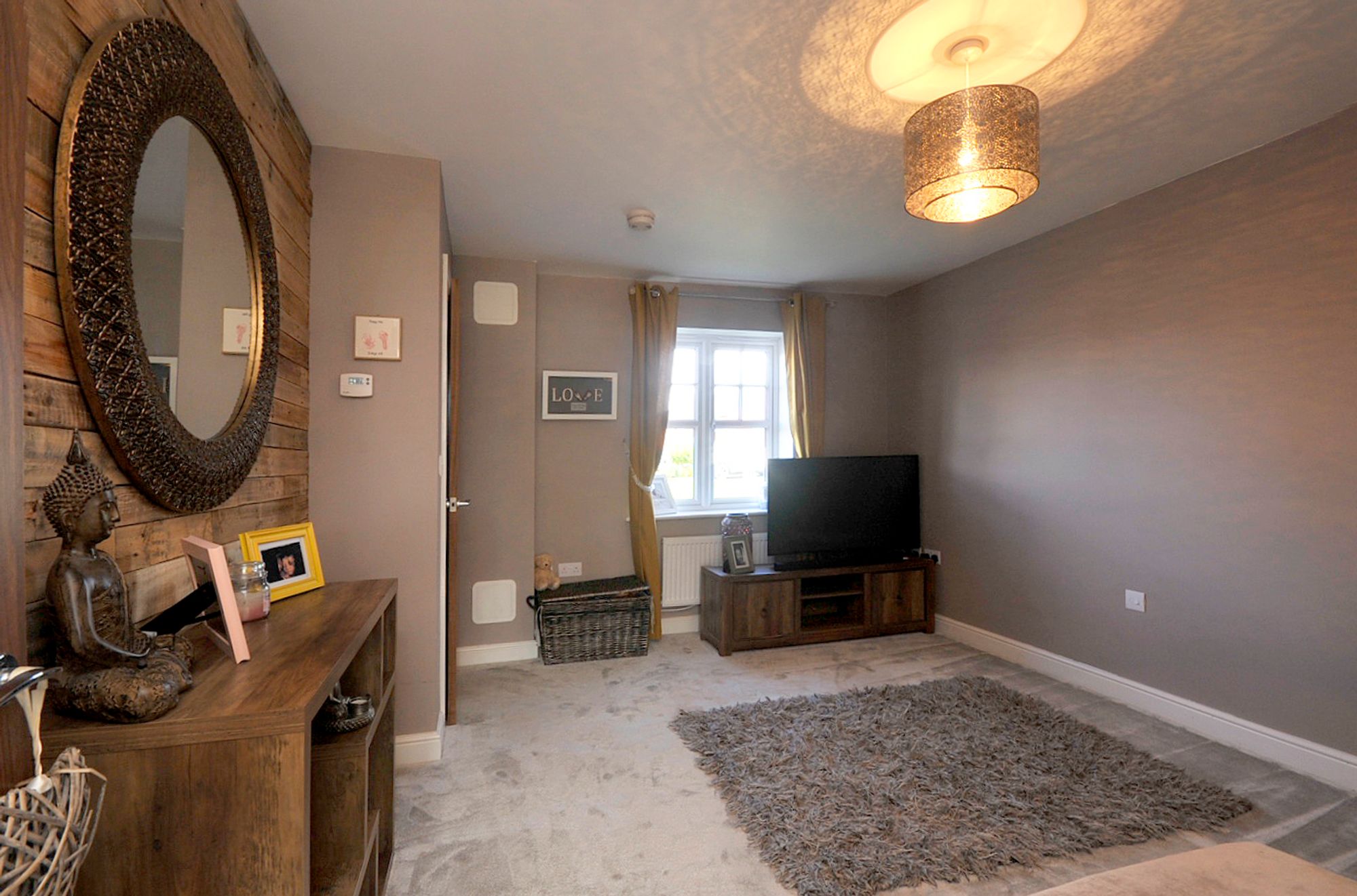 Commissioner Square, Warrington