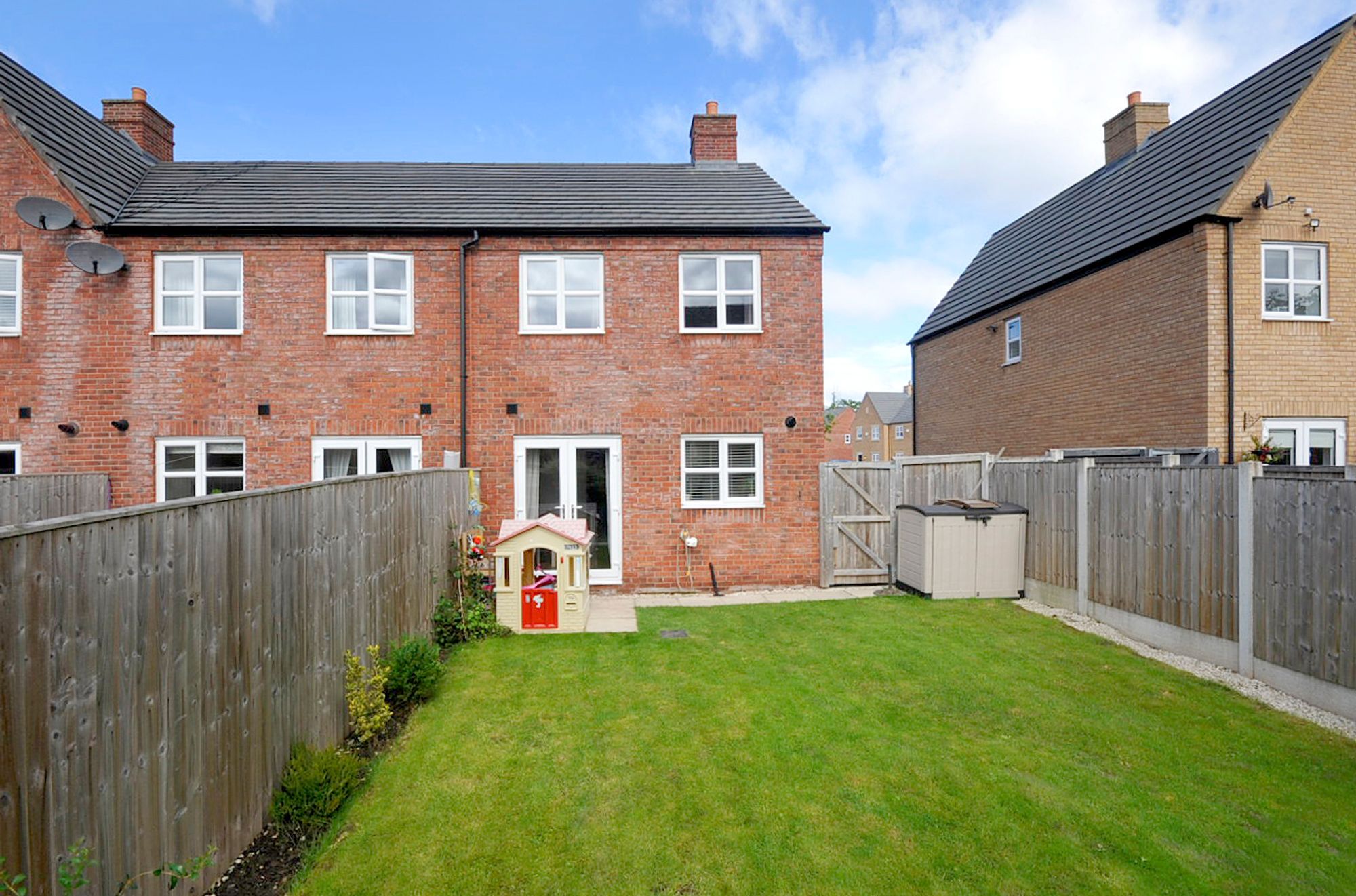 Commissioner Square, Warrington