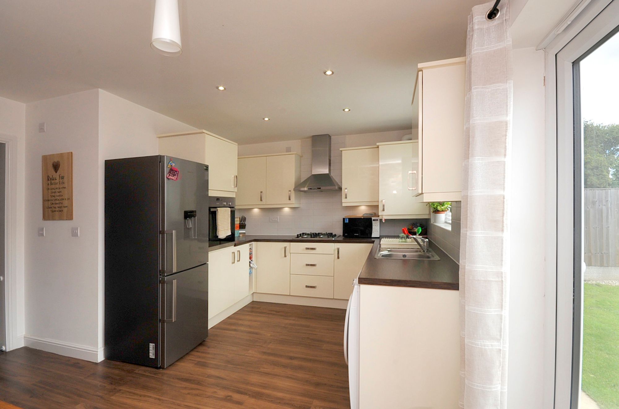 Commissioner Square, Warrington