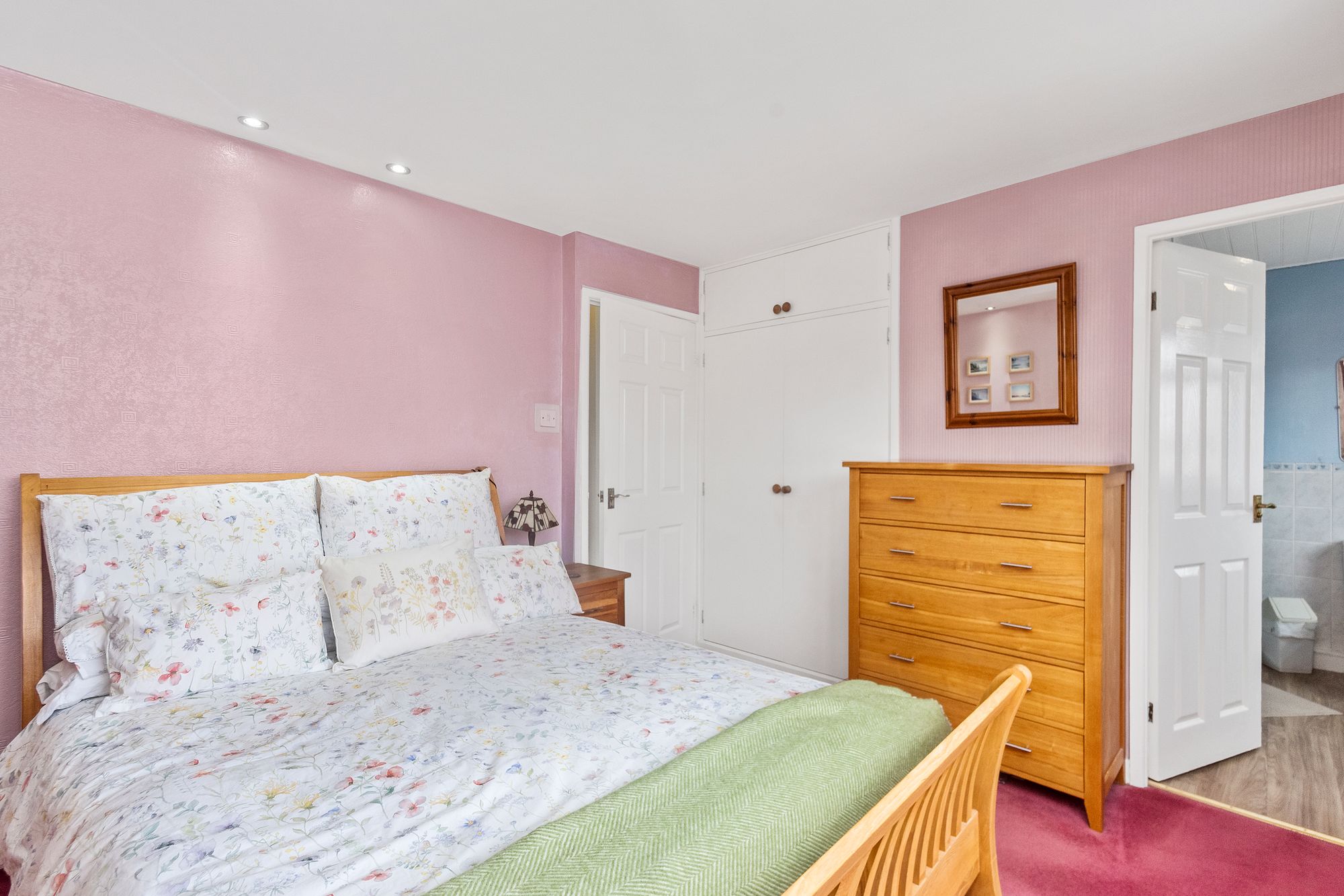 Hickory Close, Woolston, WA1