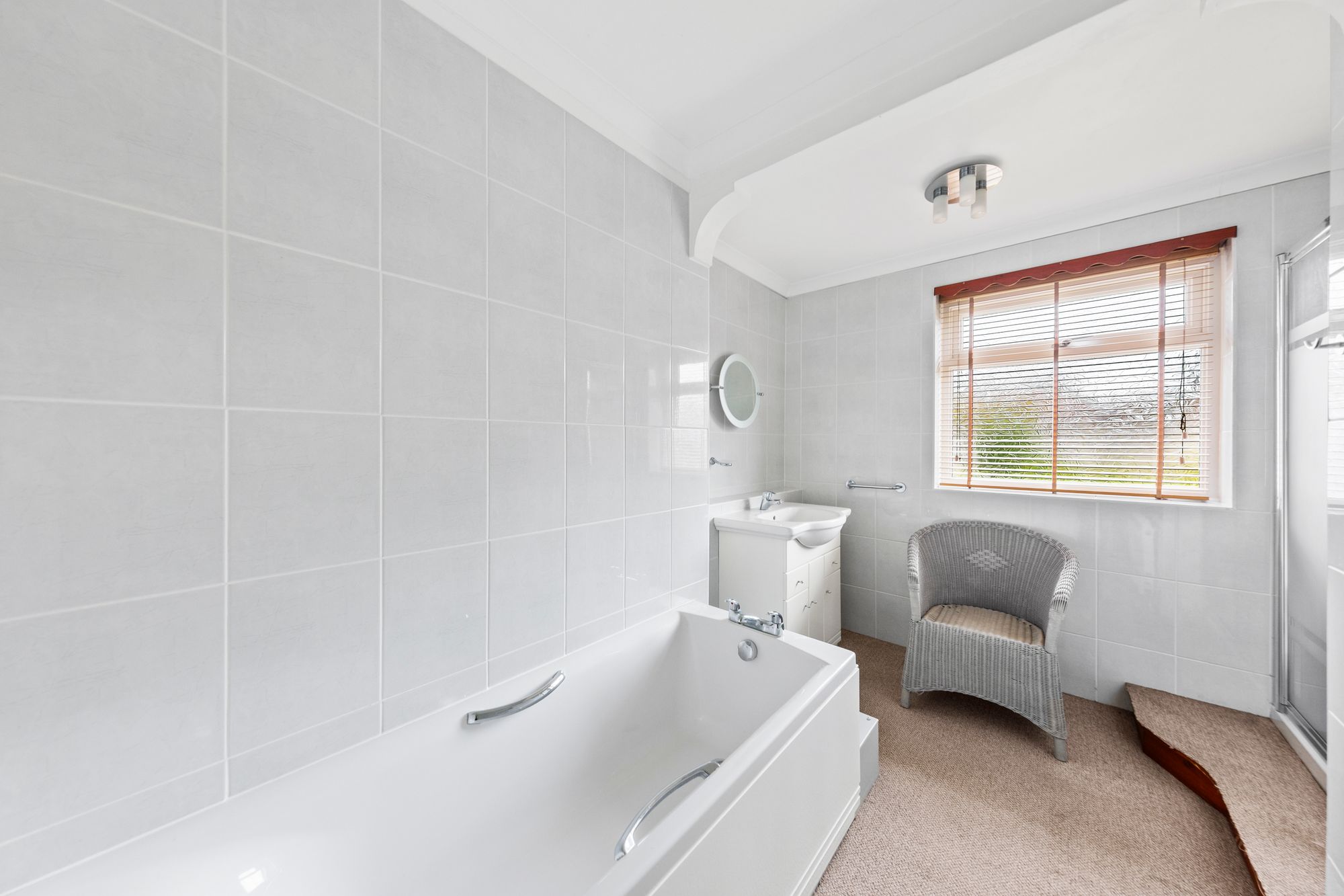 New Lane, Croft, WA3