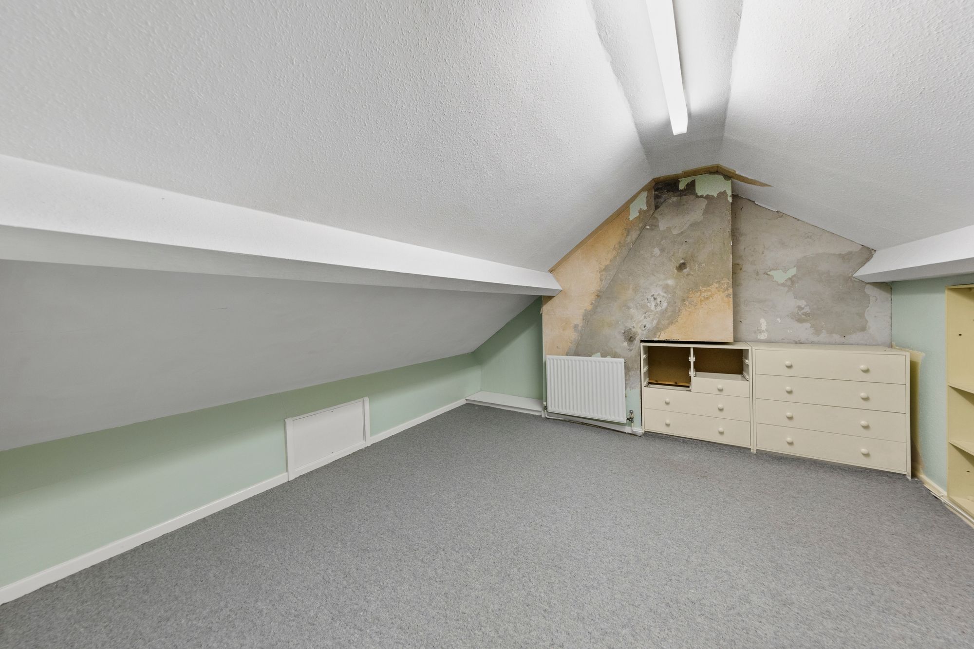 New Lane, Croft, WA3