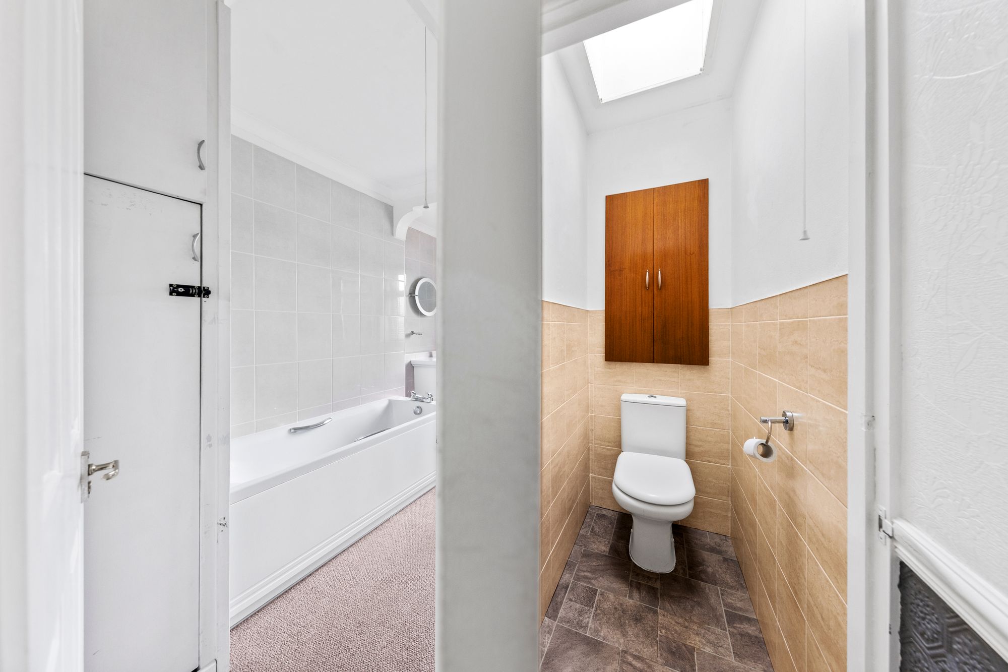 New Lane, Croft, WA3