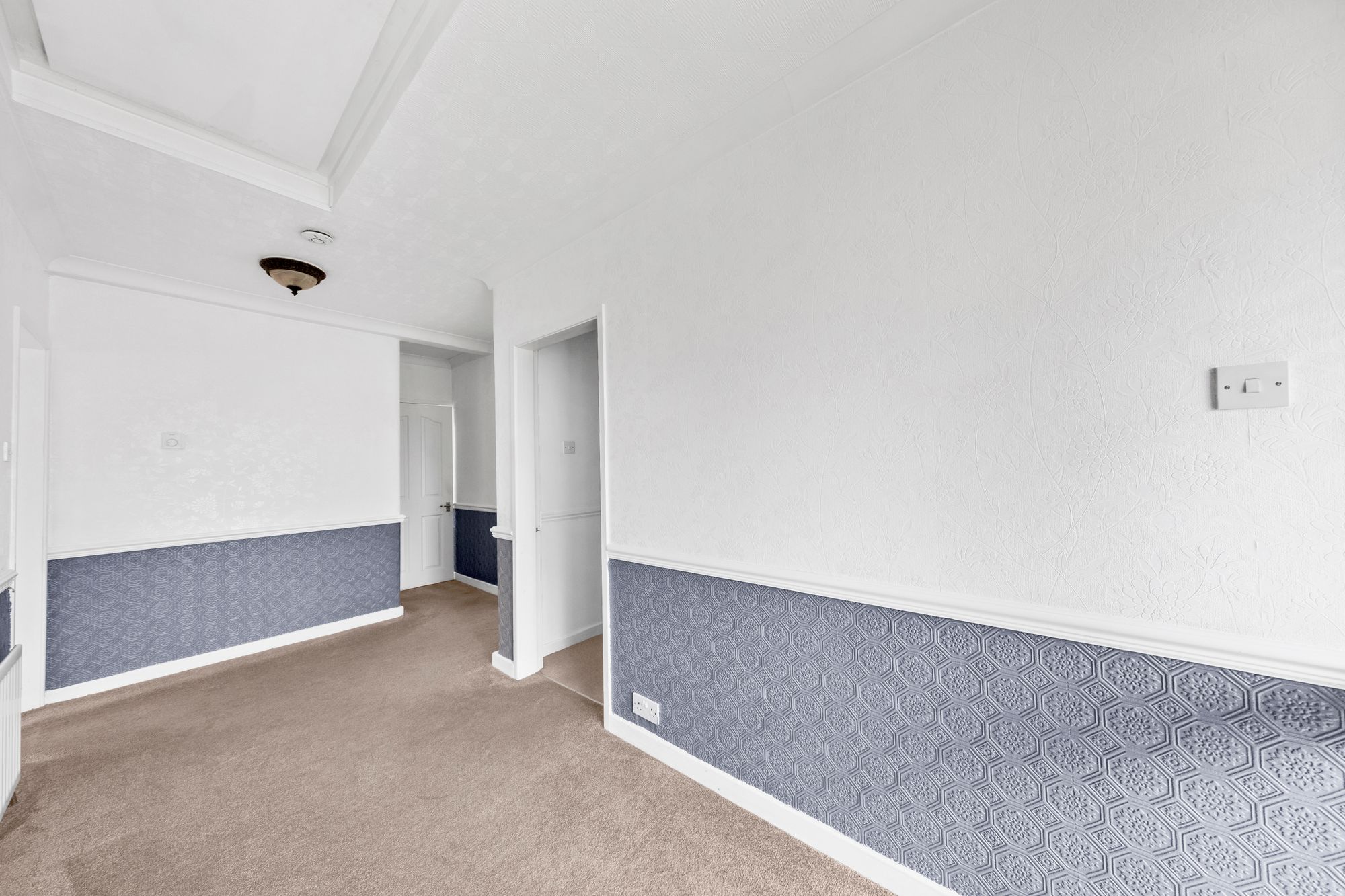 New Lane, Croft, WA3