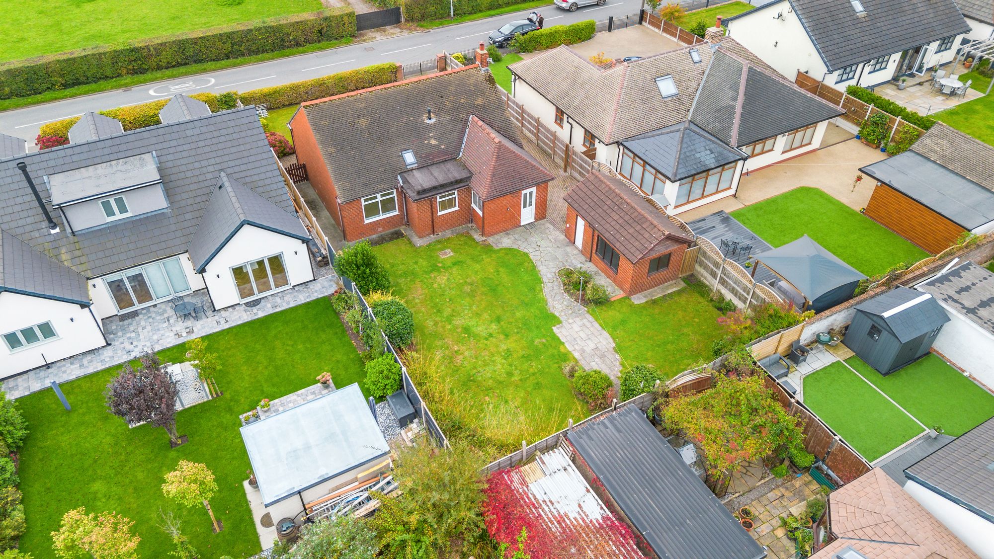 New Lane, Croft, WA3