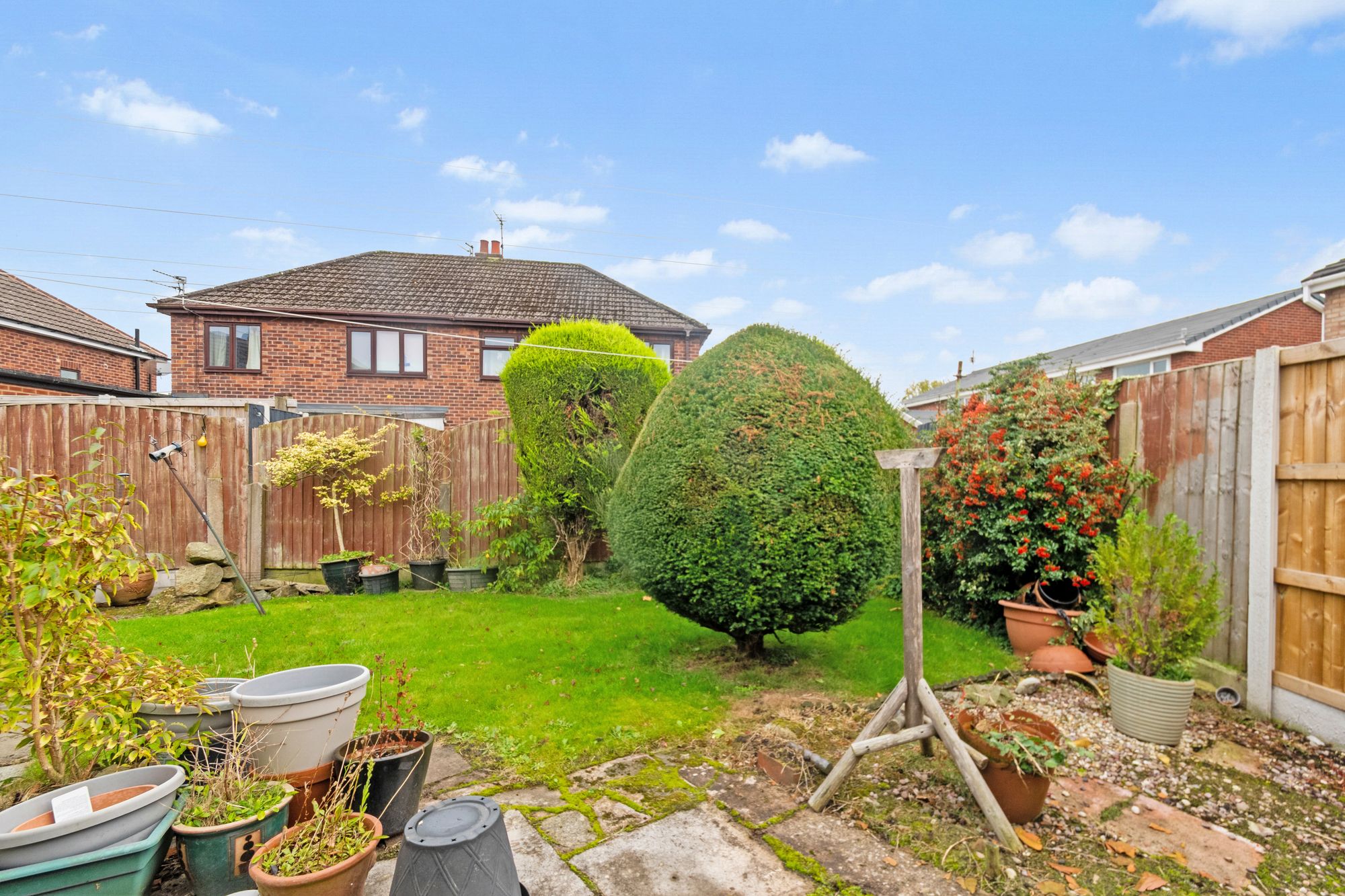 Suncroft Close, Woolston, WA1