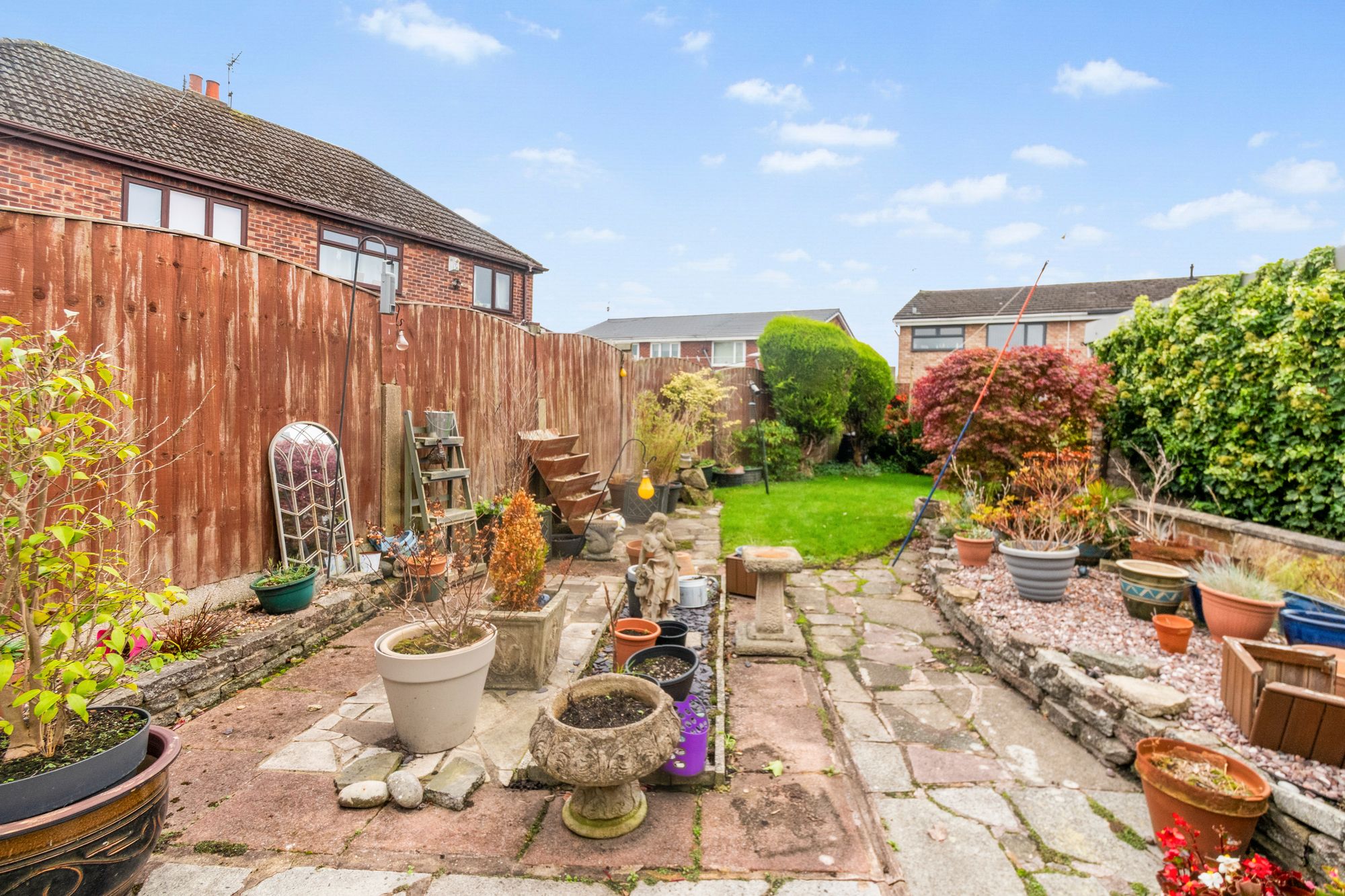 Suncroft Close, Woolston, WA1