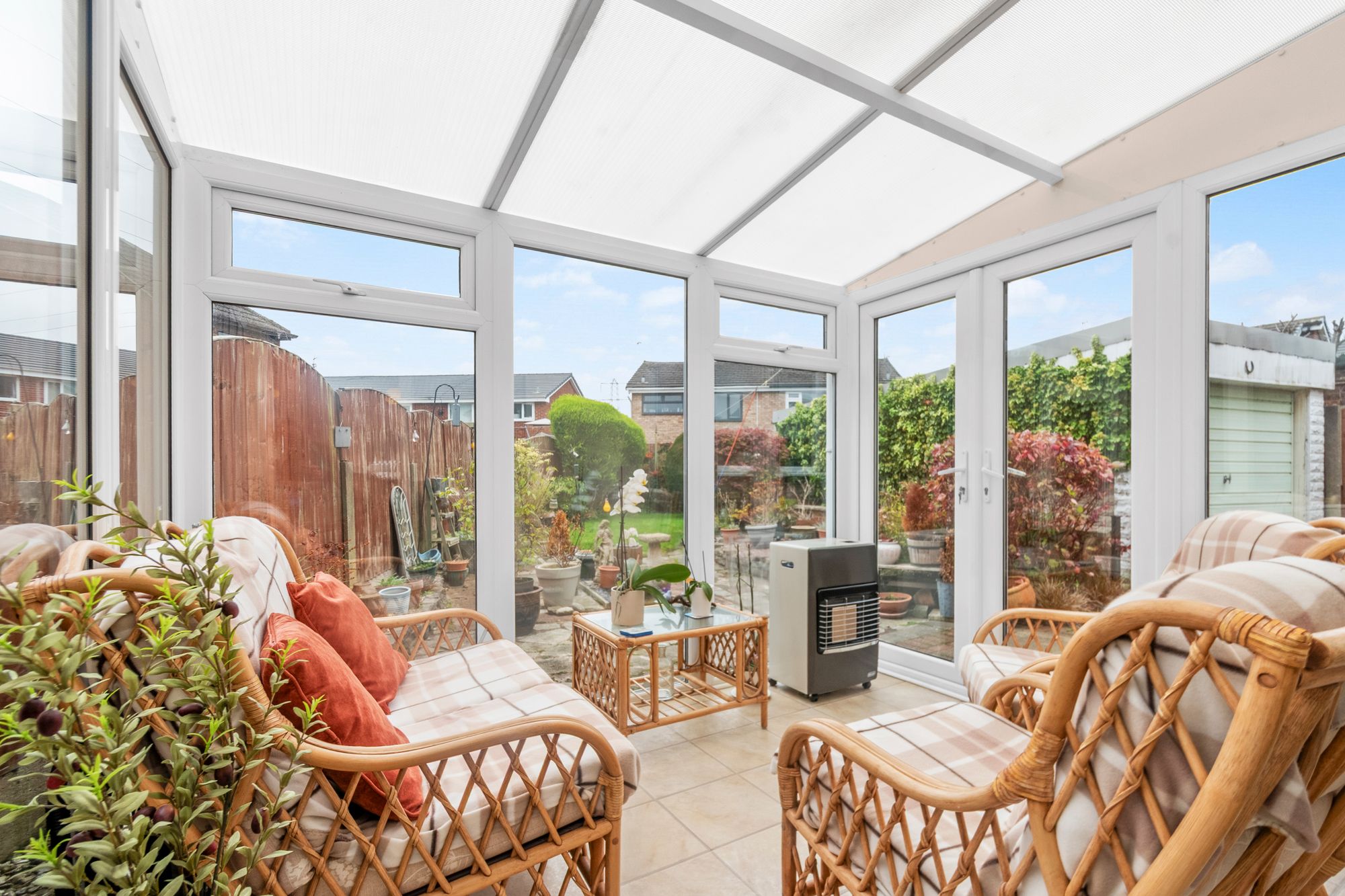 Suncroft Close, Woolston, WA1