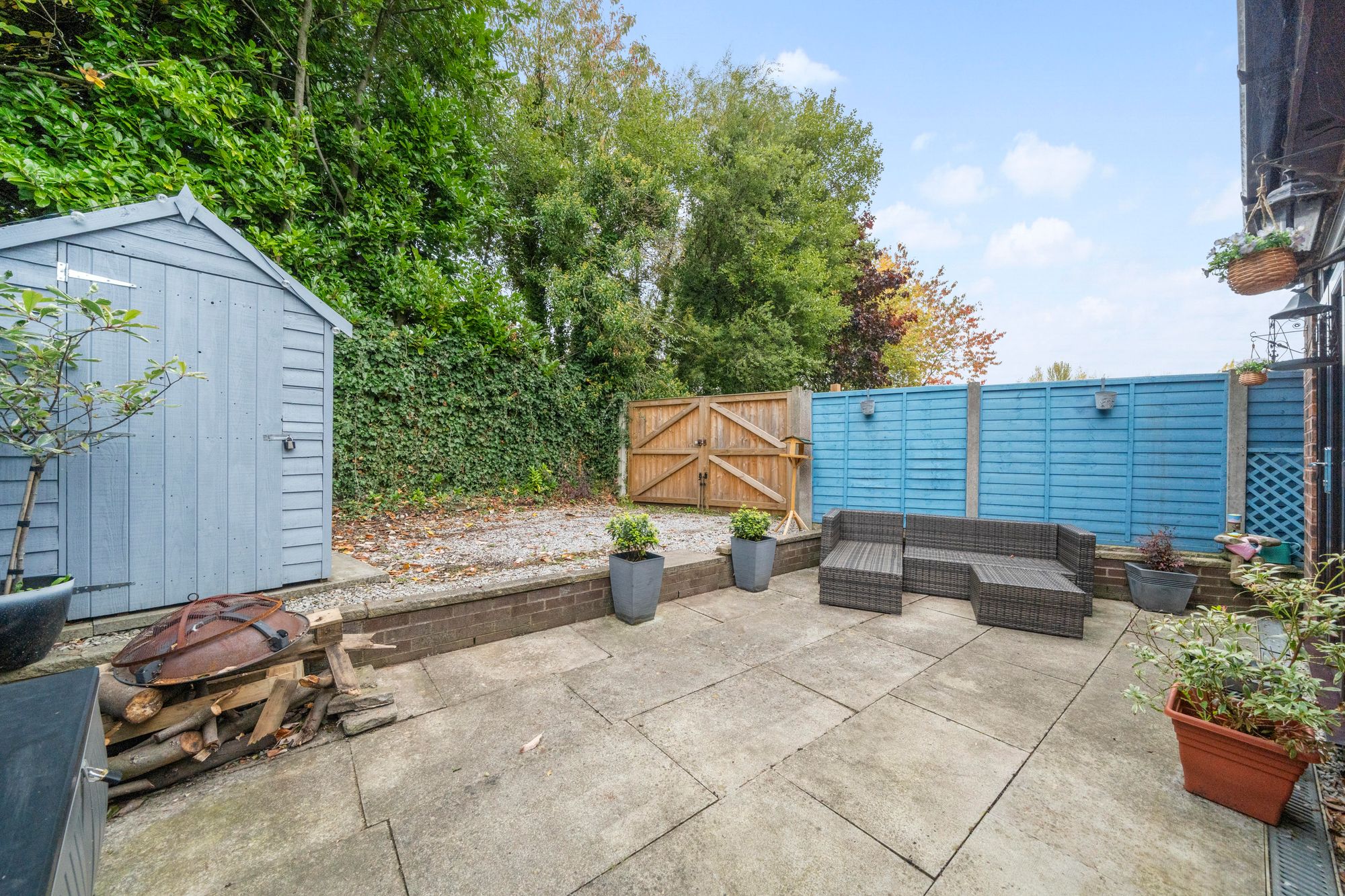 St. Helens Road, Leigh, WN7