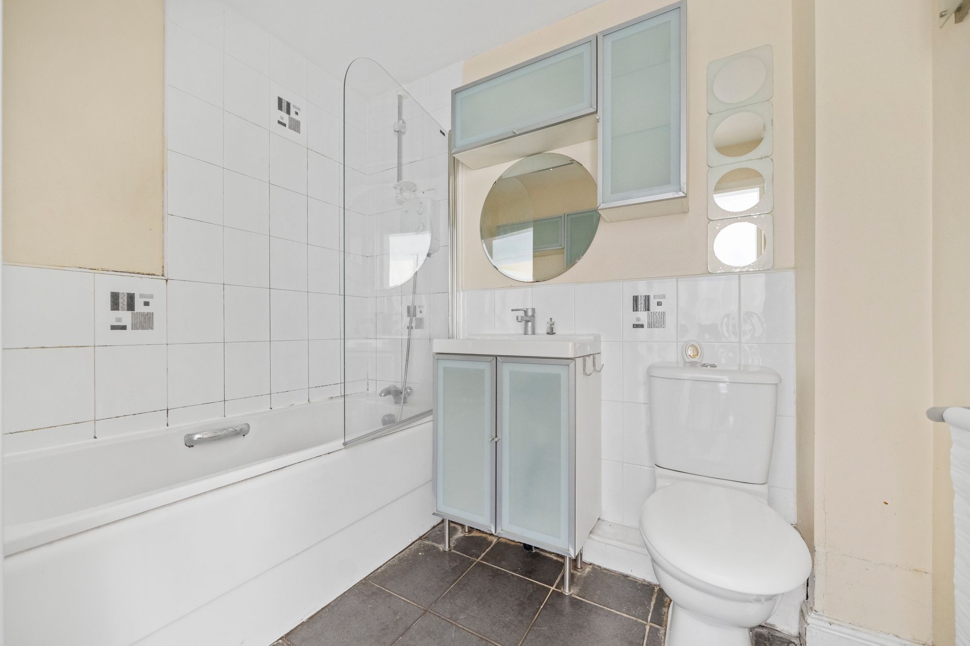 Guest Street, Leigh, WN7