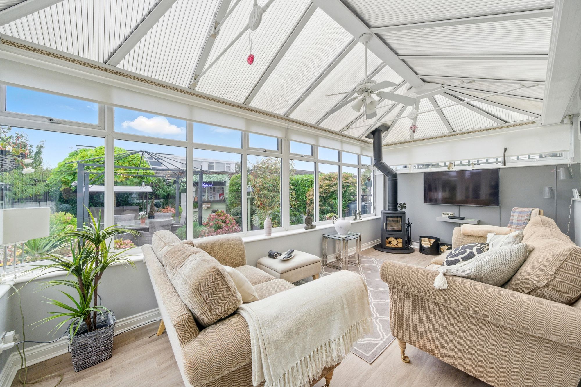 Chestnut Drive South, Leigh, WN7