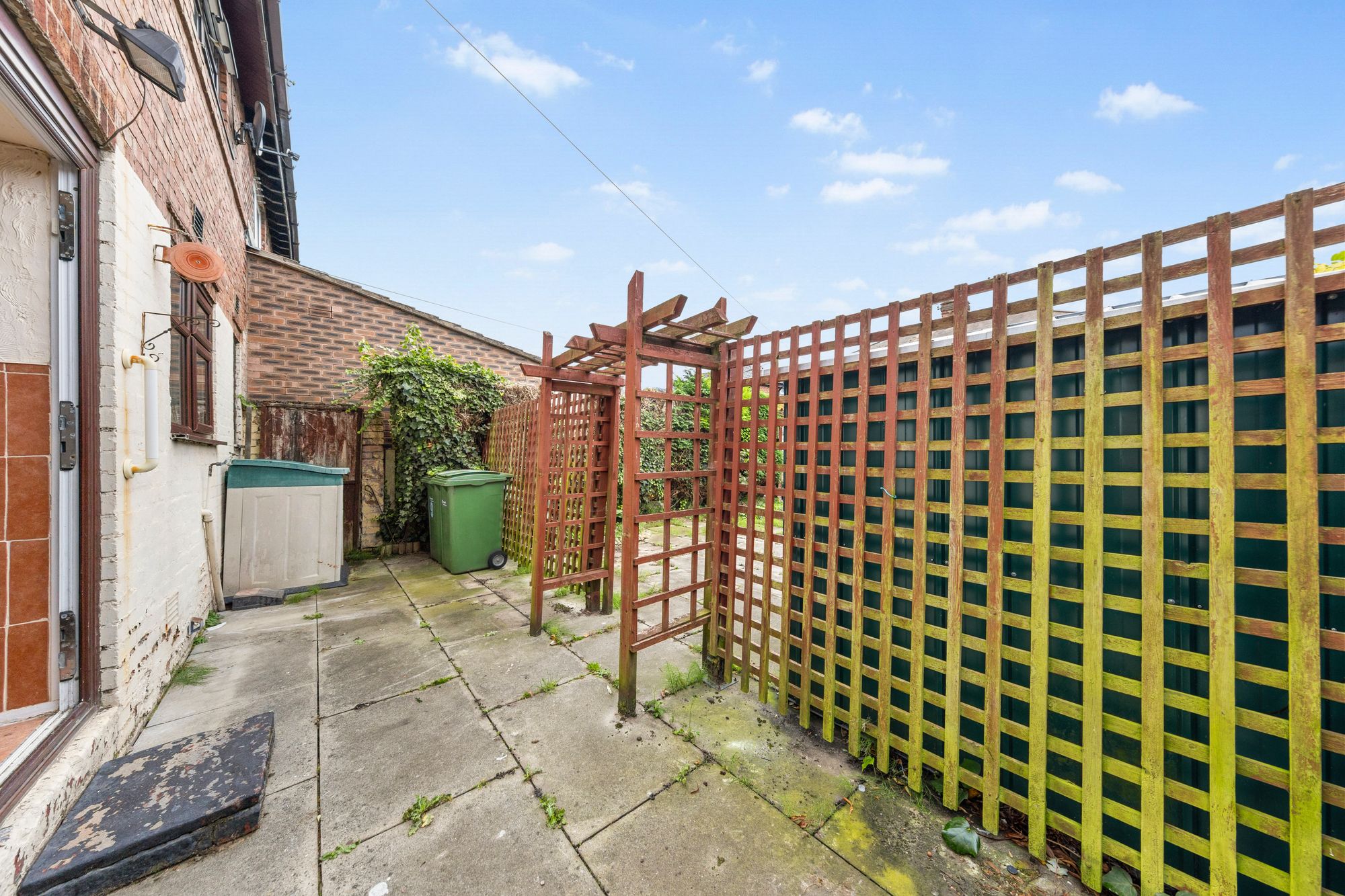 Haryngton Avenue, Warrington