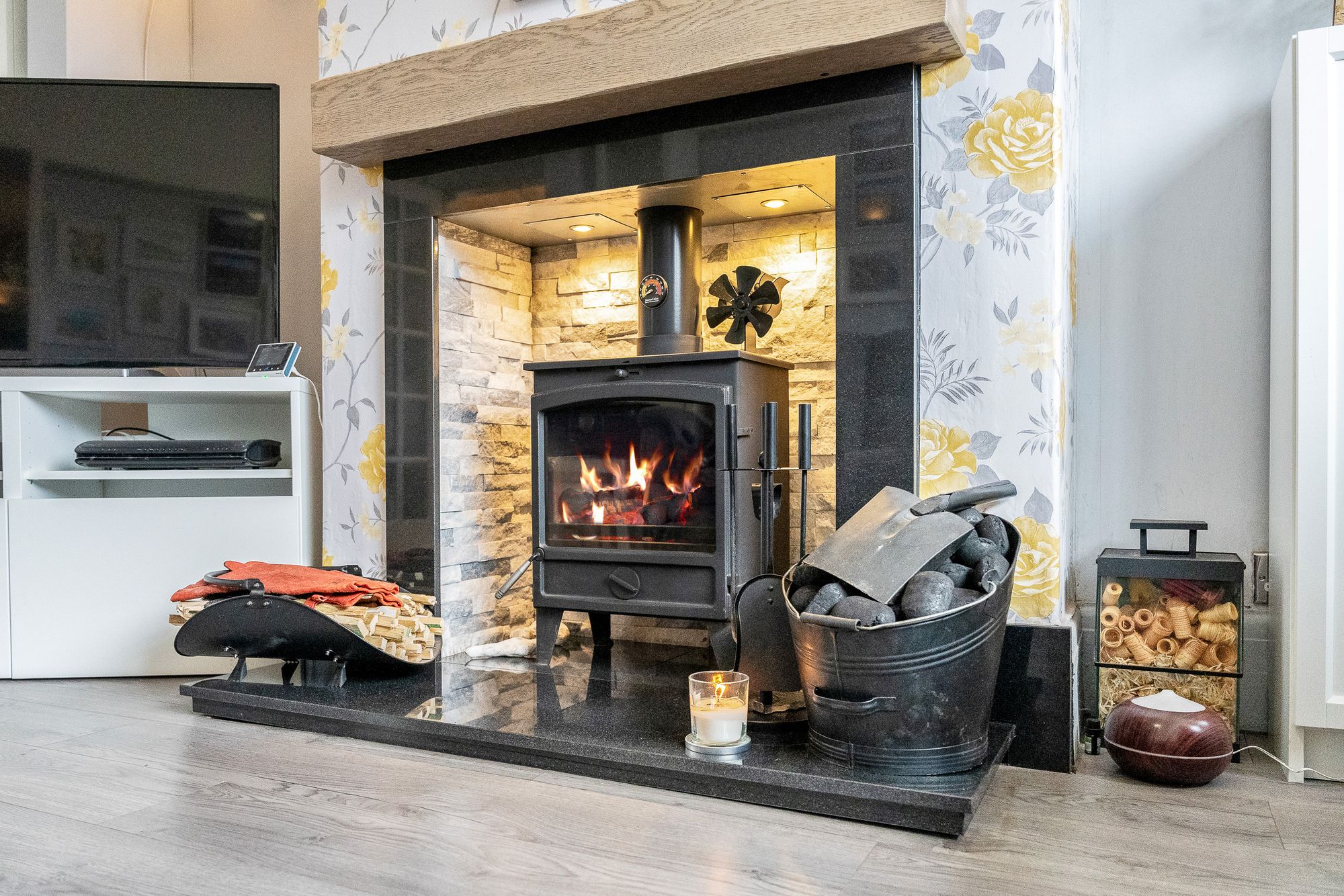 Derby Road, Widnes, WA8