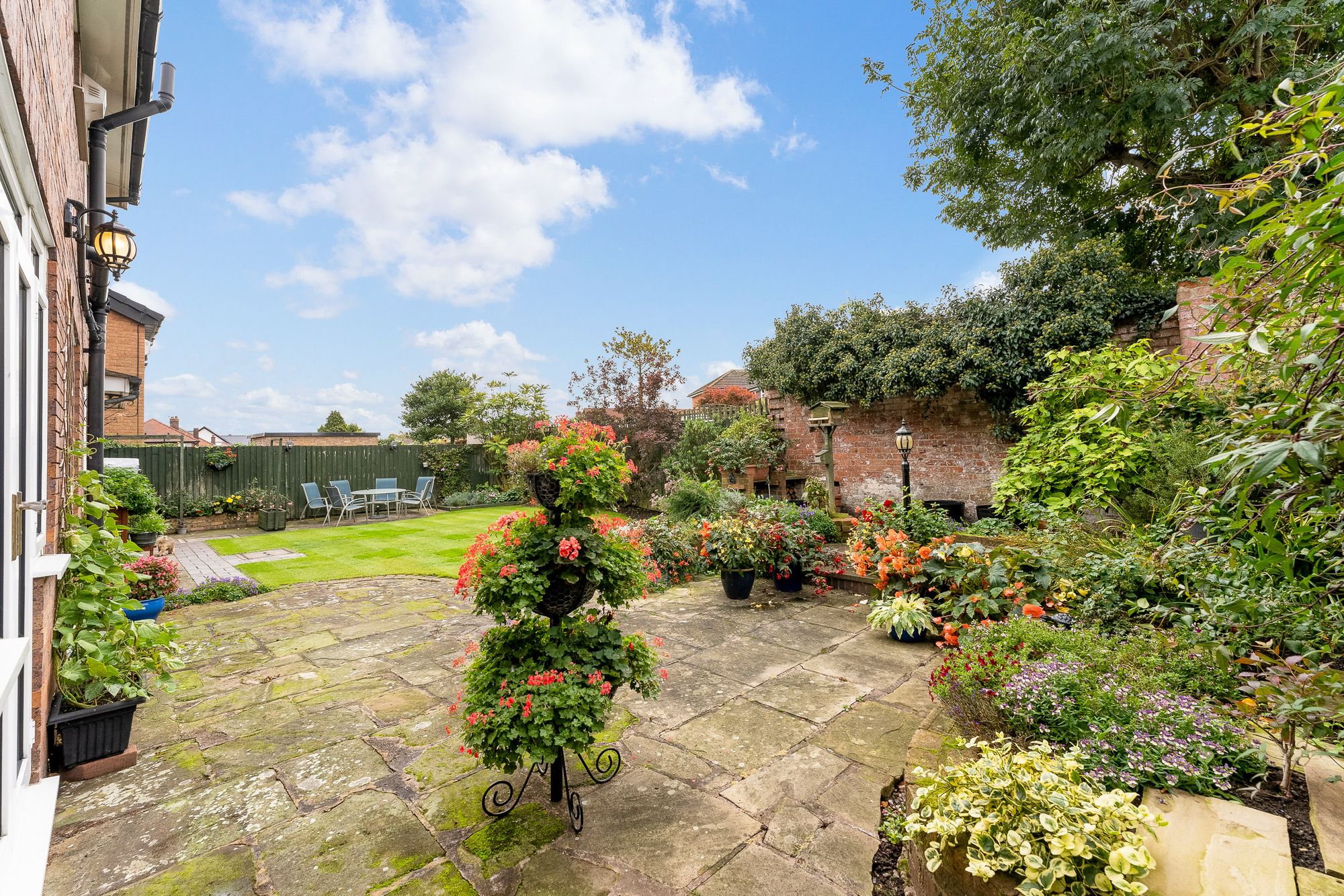 Lunts Heath Road, Widnes, WA8