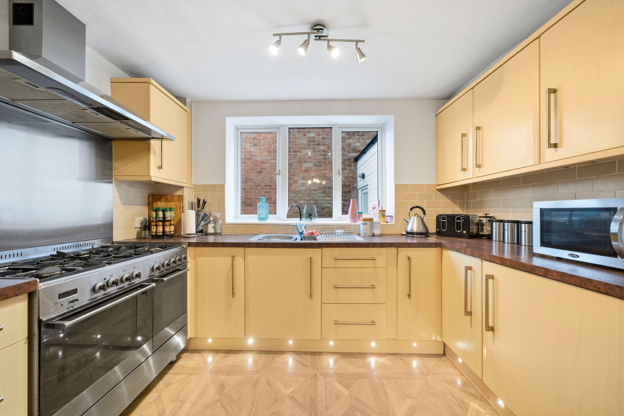 Rushton Avenue, Leigh, WN7