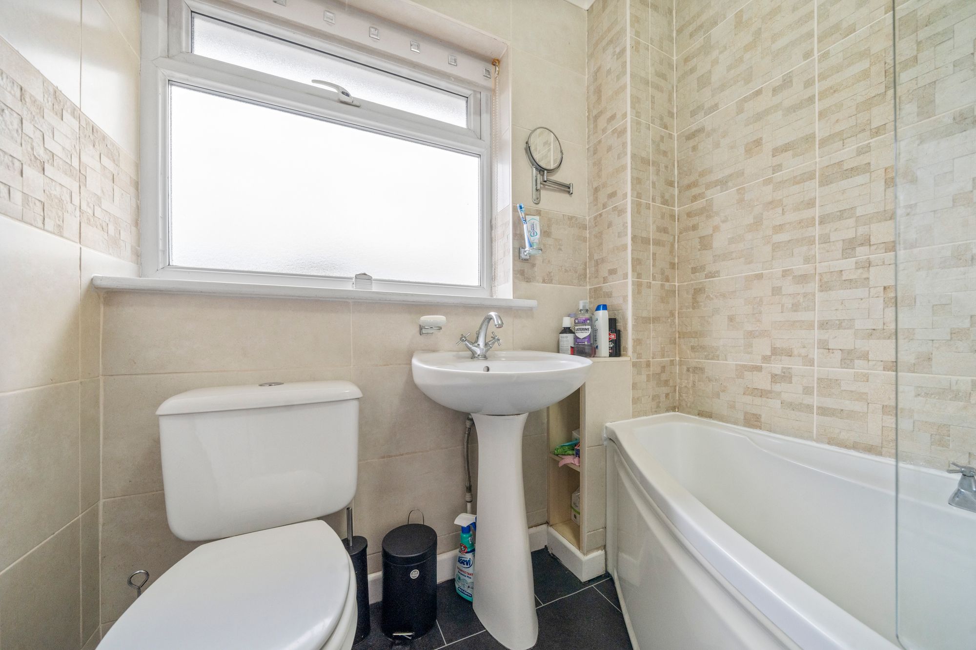 Rushton Avenue, Leigh, WN7