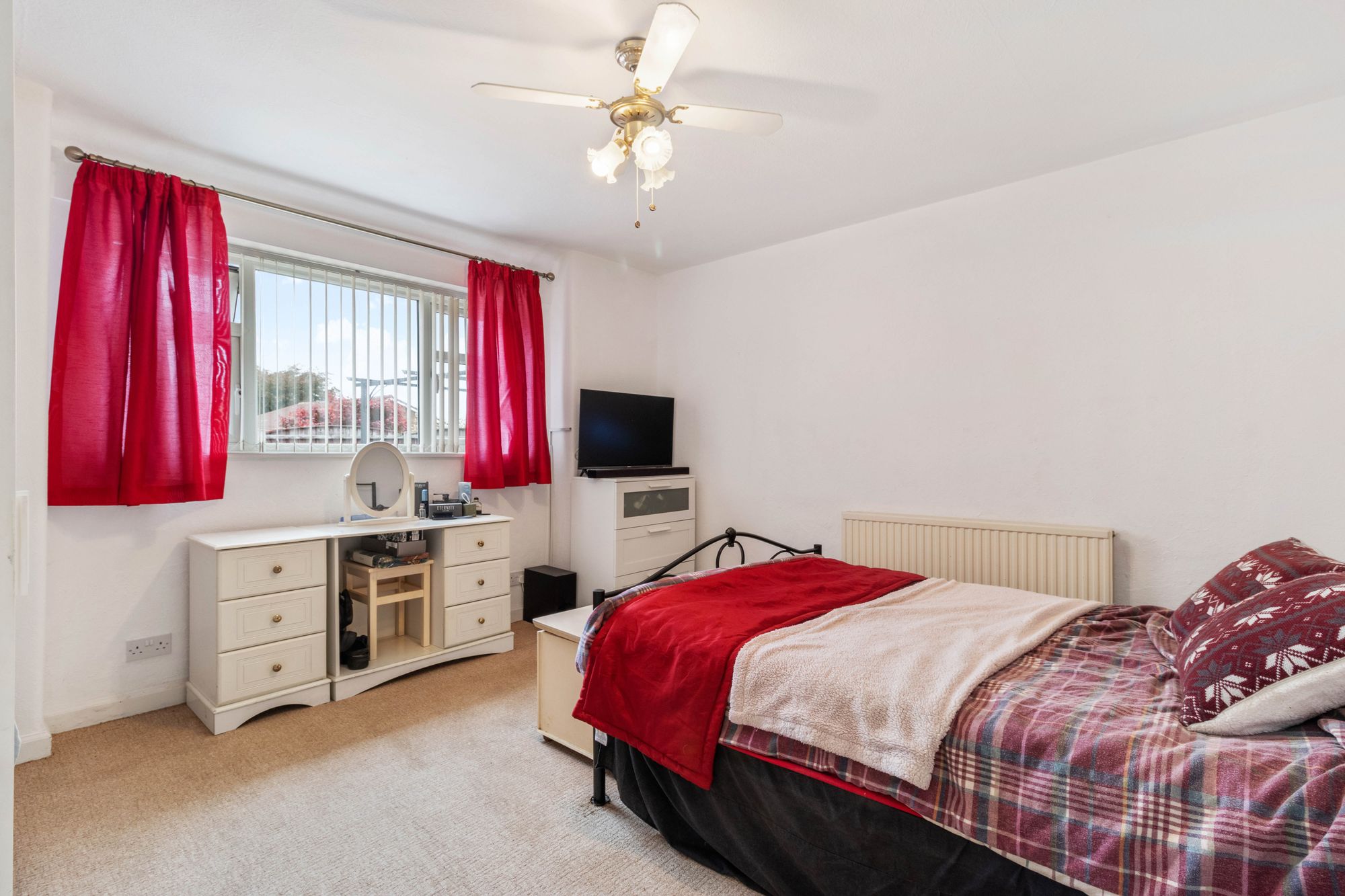 Pembroke Gardens, Appleton, WA4