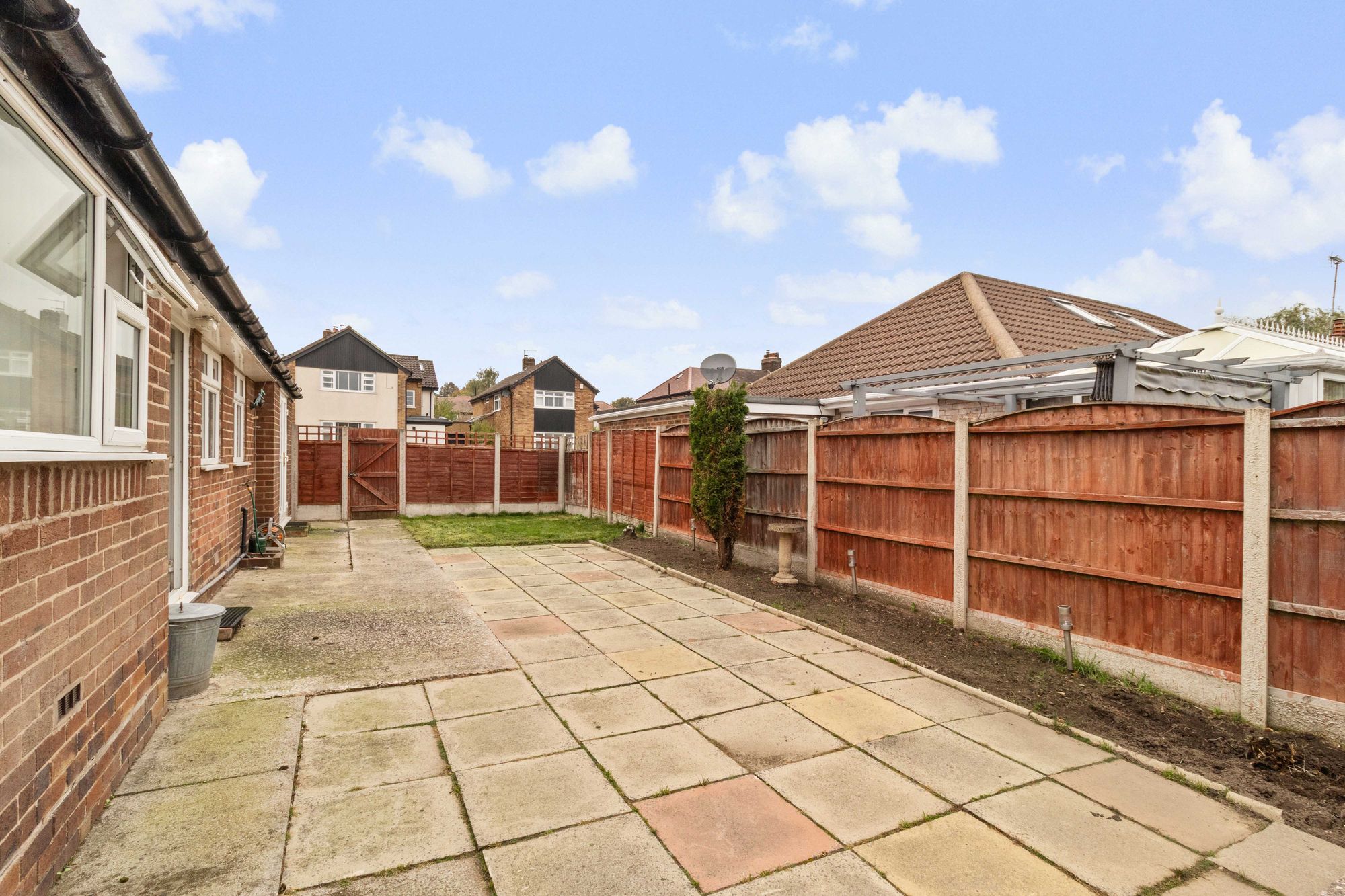 Pembroke Gardens, Appleton, WA4