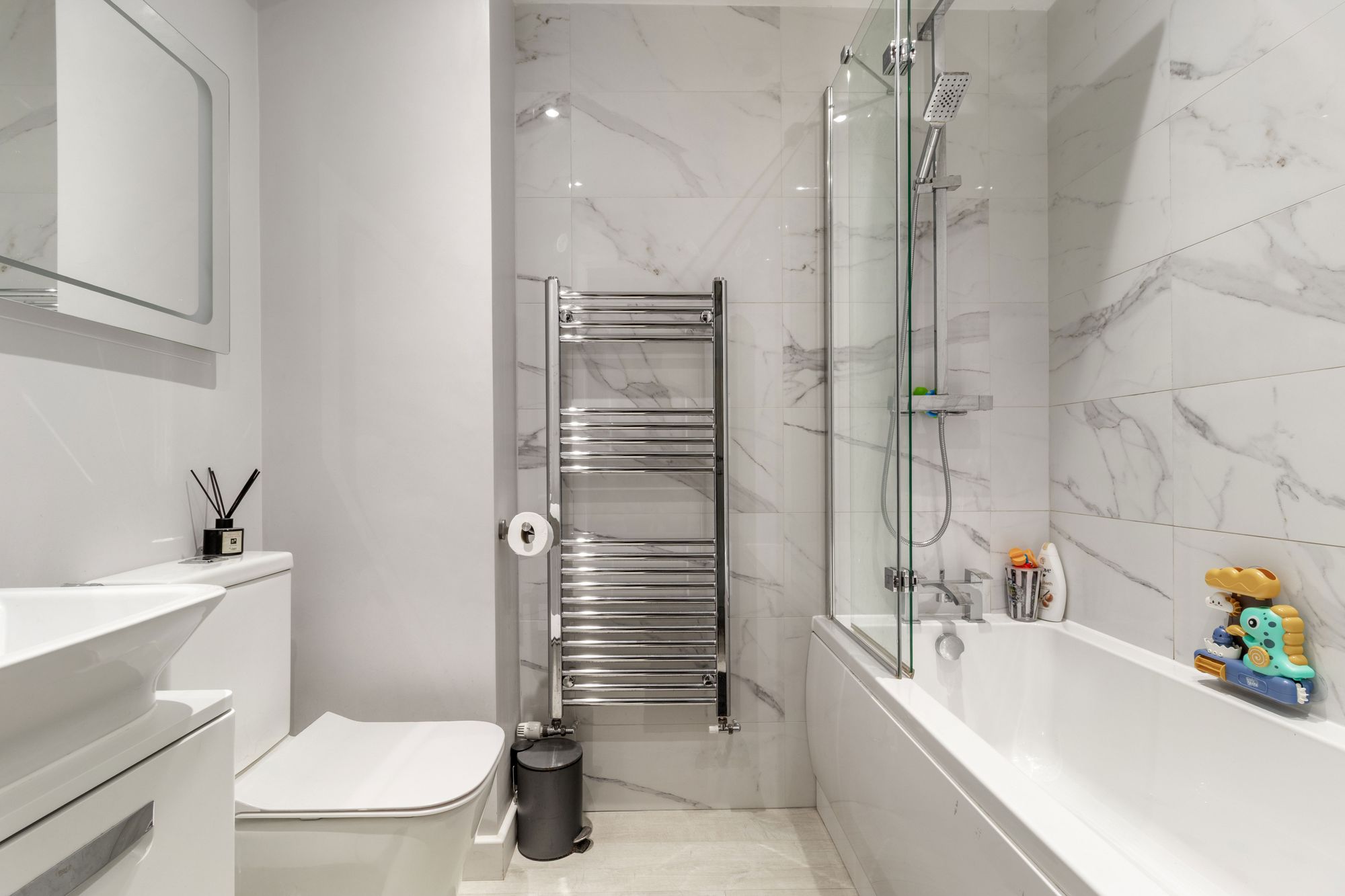 Moseley Avenue, Warrington