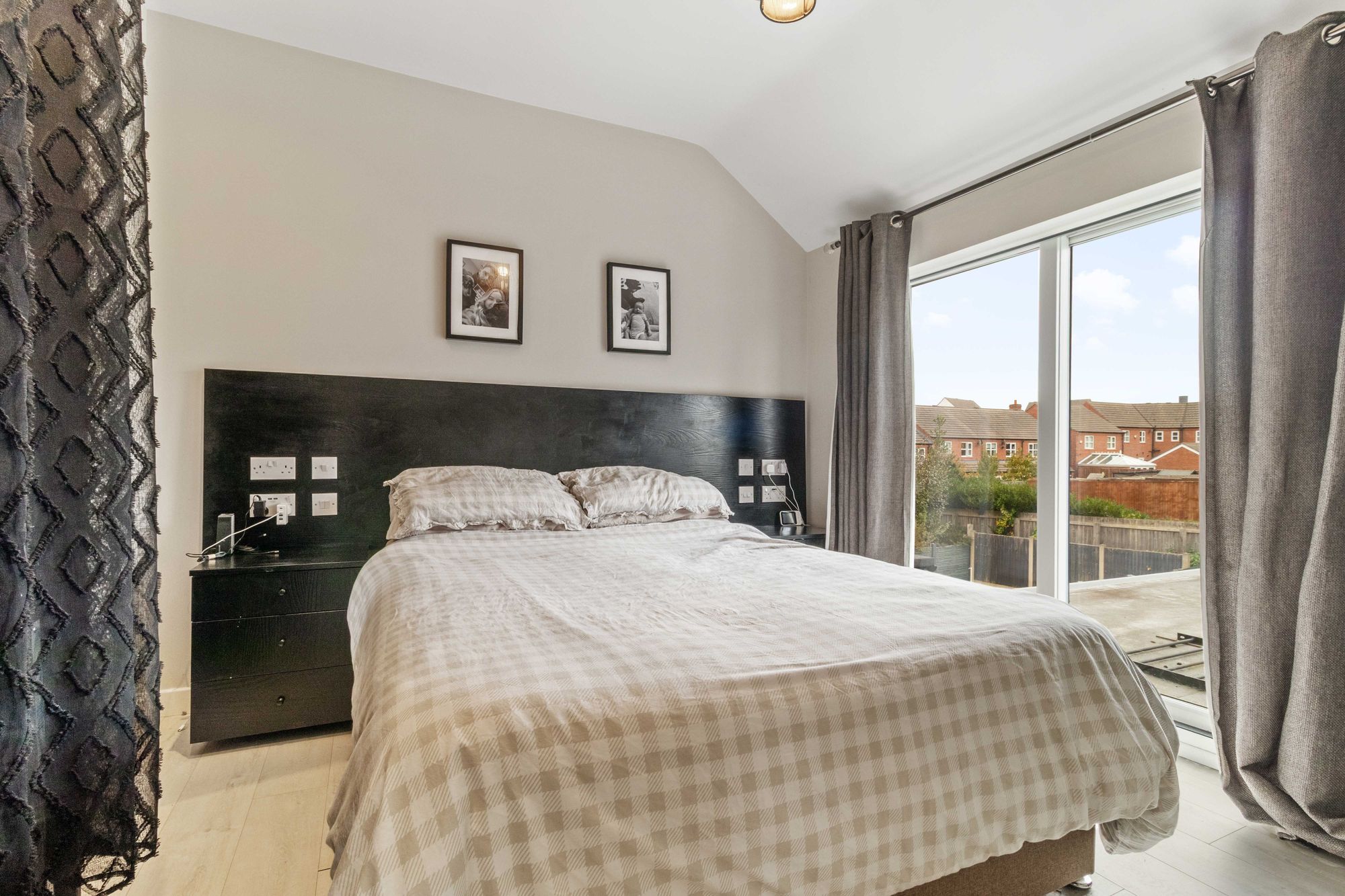 Moseley Avenue, Warrington