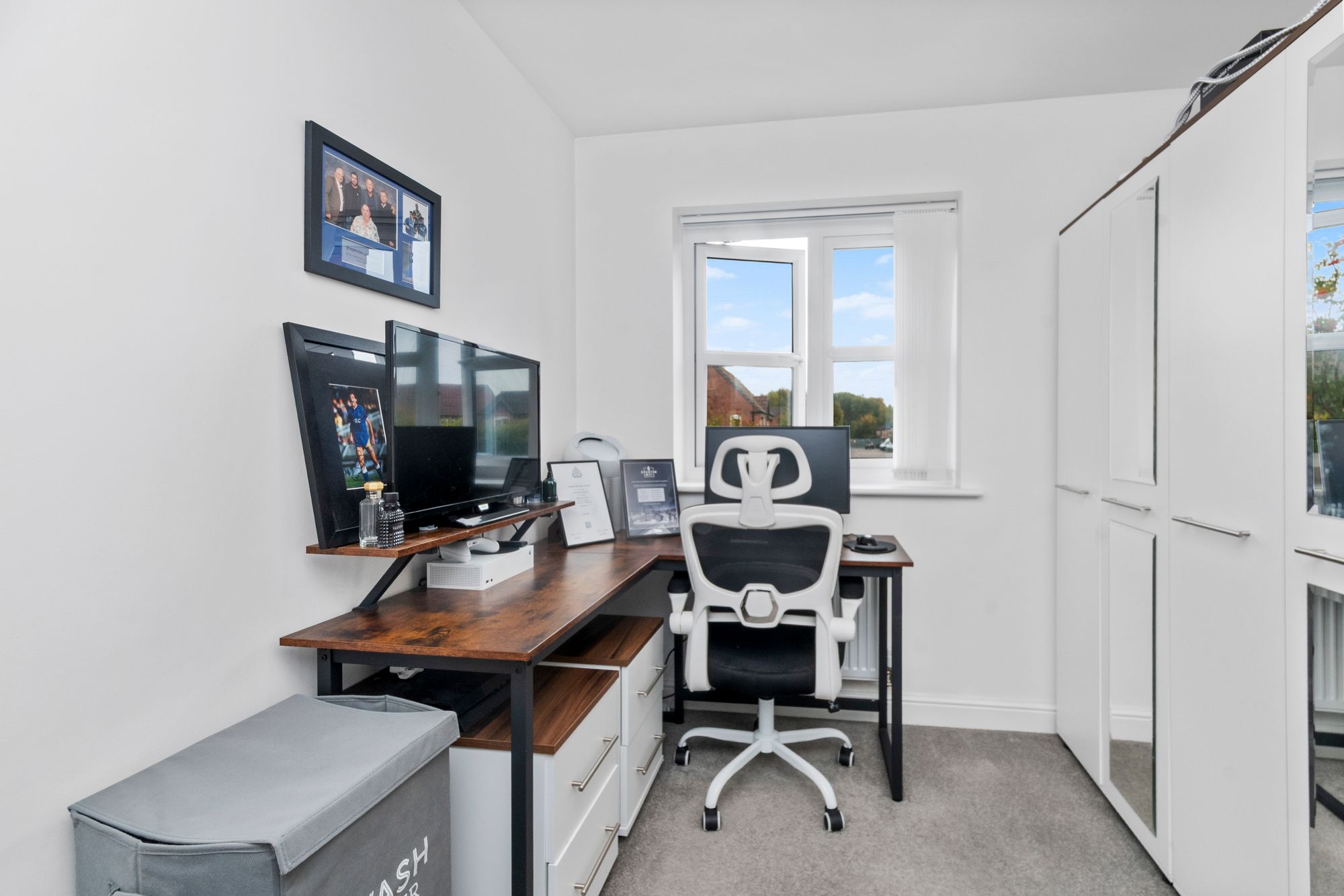 City Road, St. Helens, WA10