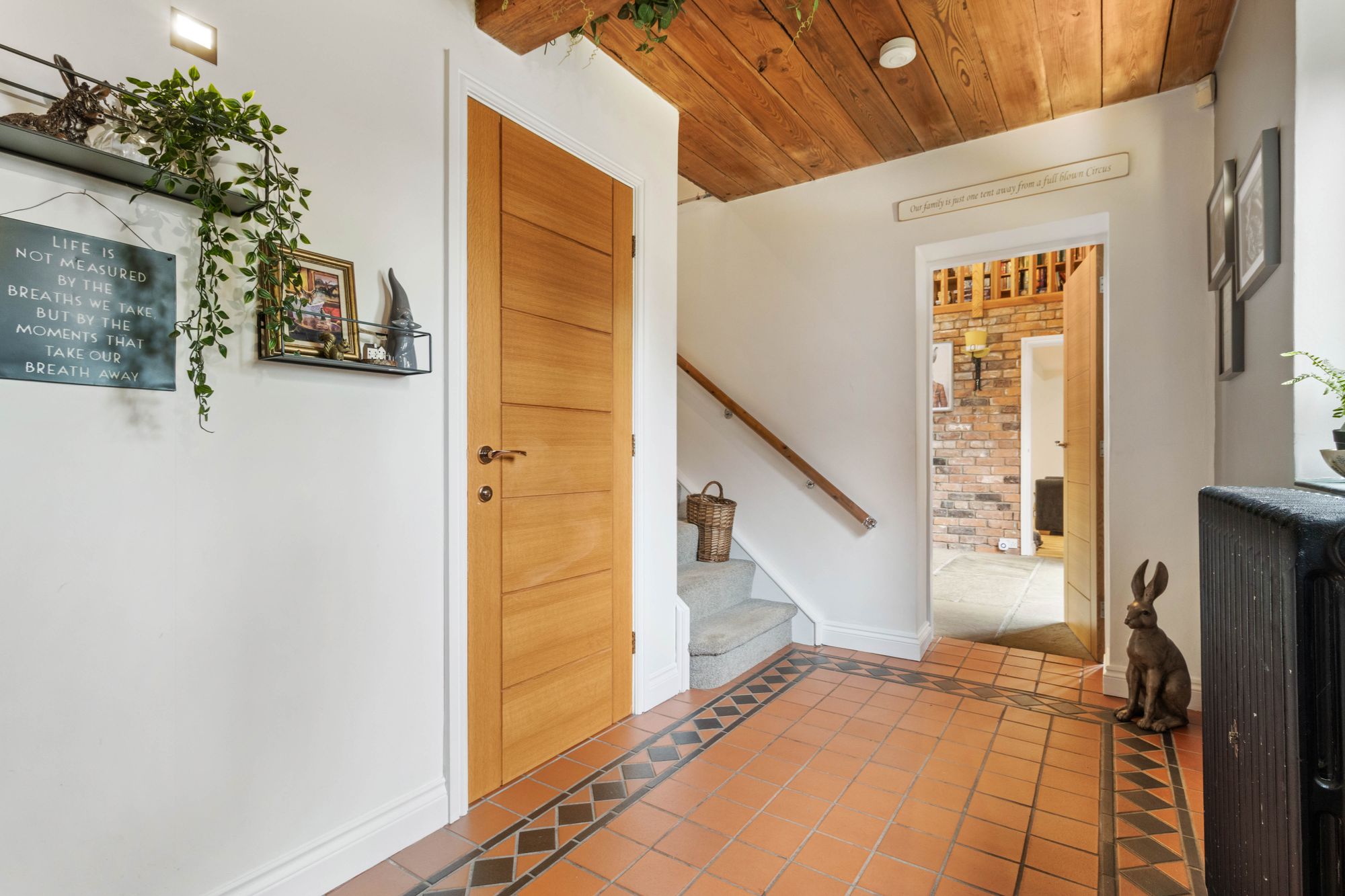 Keckwick Lane, Daresbury, WA4