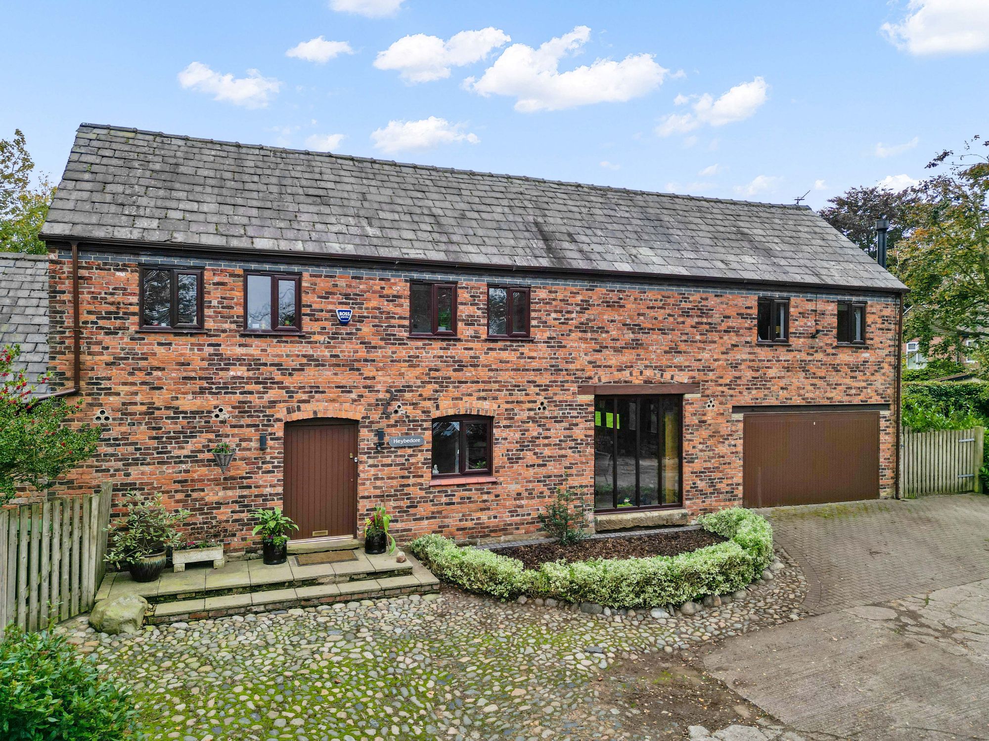 Keckwick Lane, Daresbury, WA4