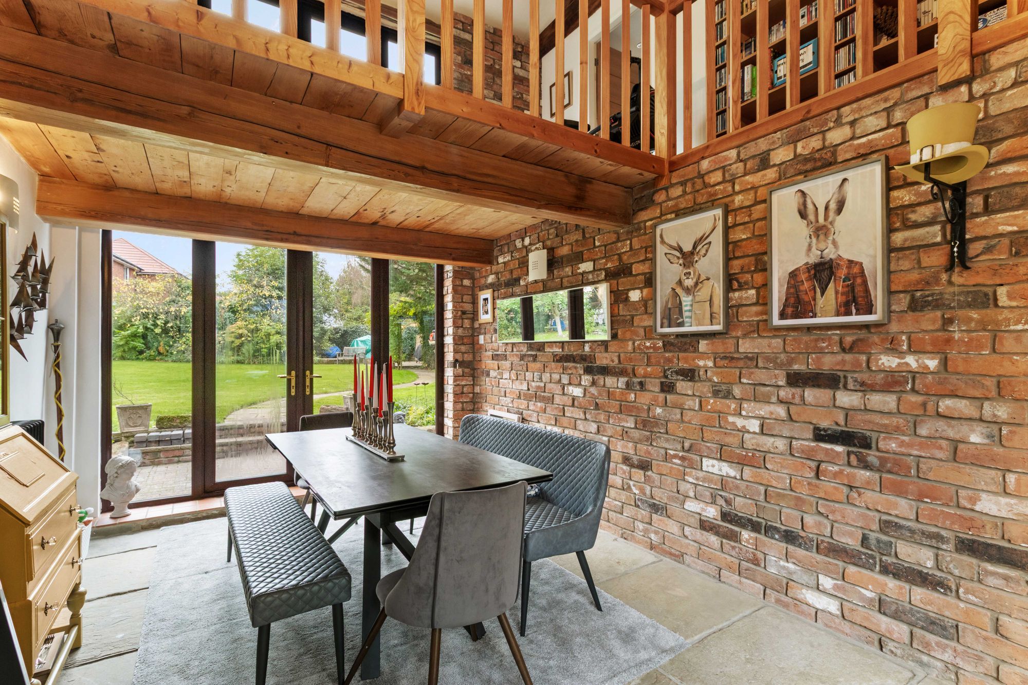 Keckwick Lane, Daresbury, WA4