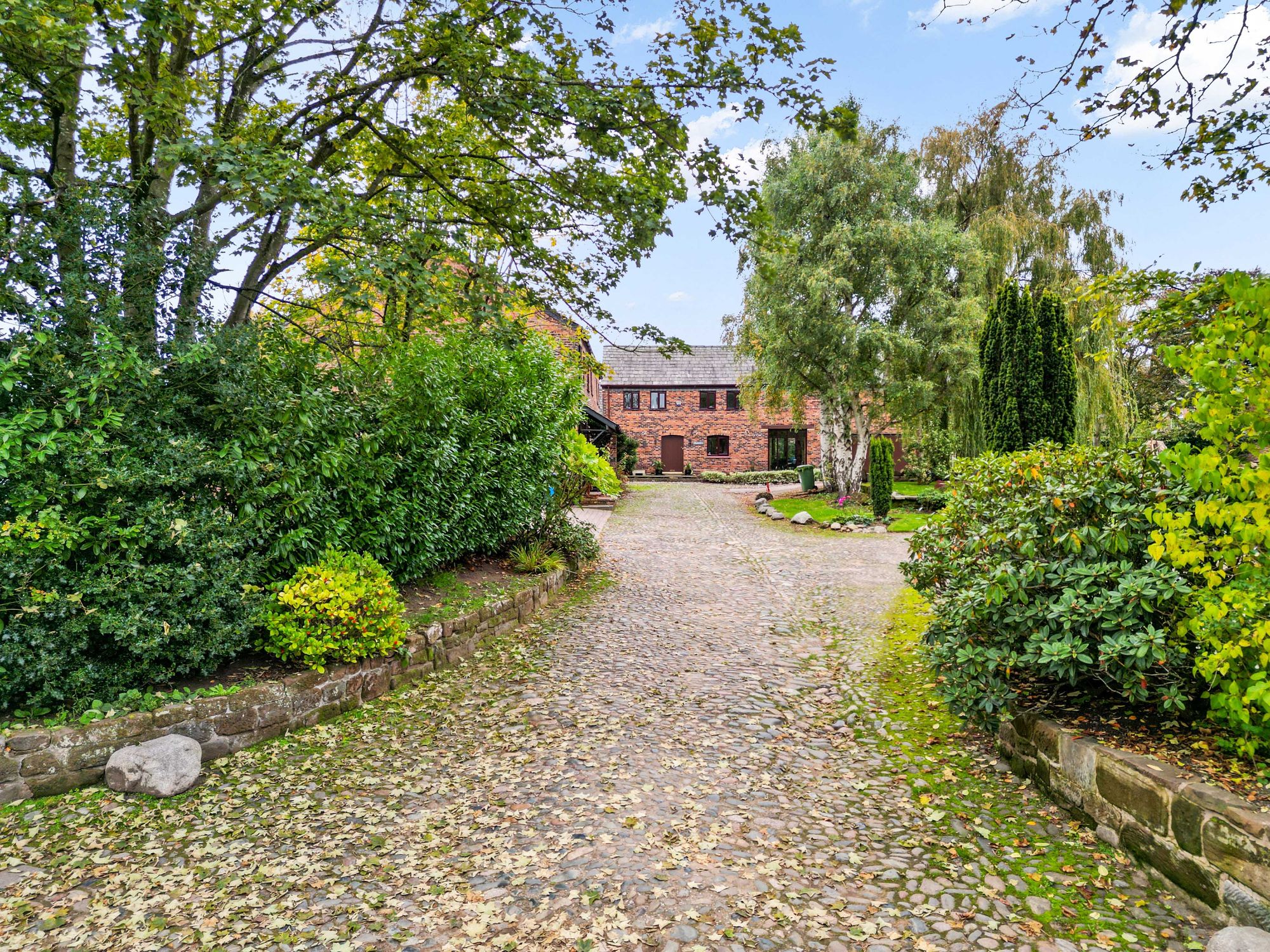 Keckwick Lane, Daresbury, WA4