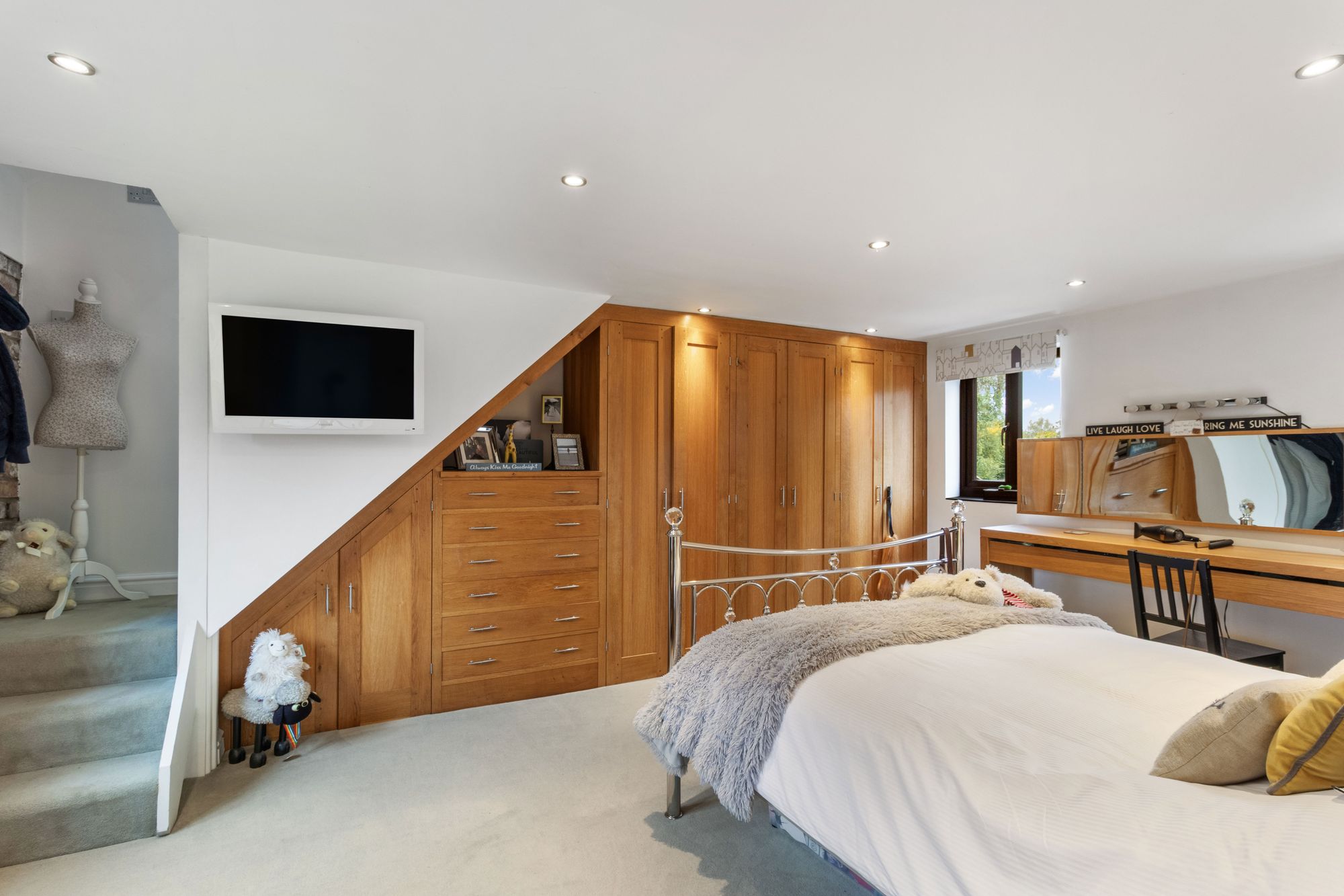 Keckwick Lane, Daresbury, WA4