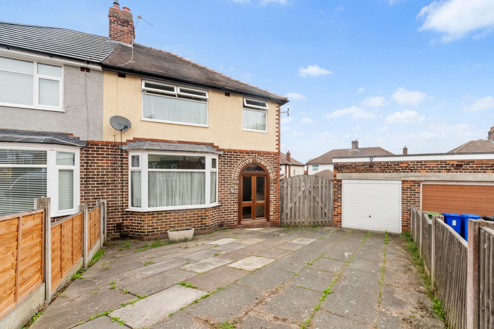 Lyndon Grove, Runcorn