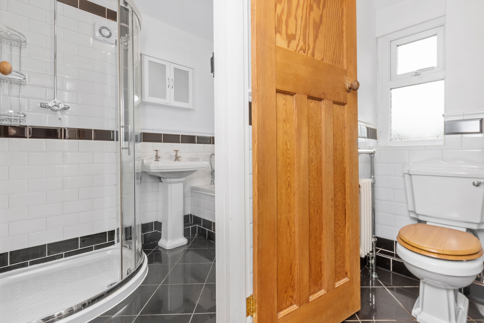 Lyndon Grove, Runcorn