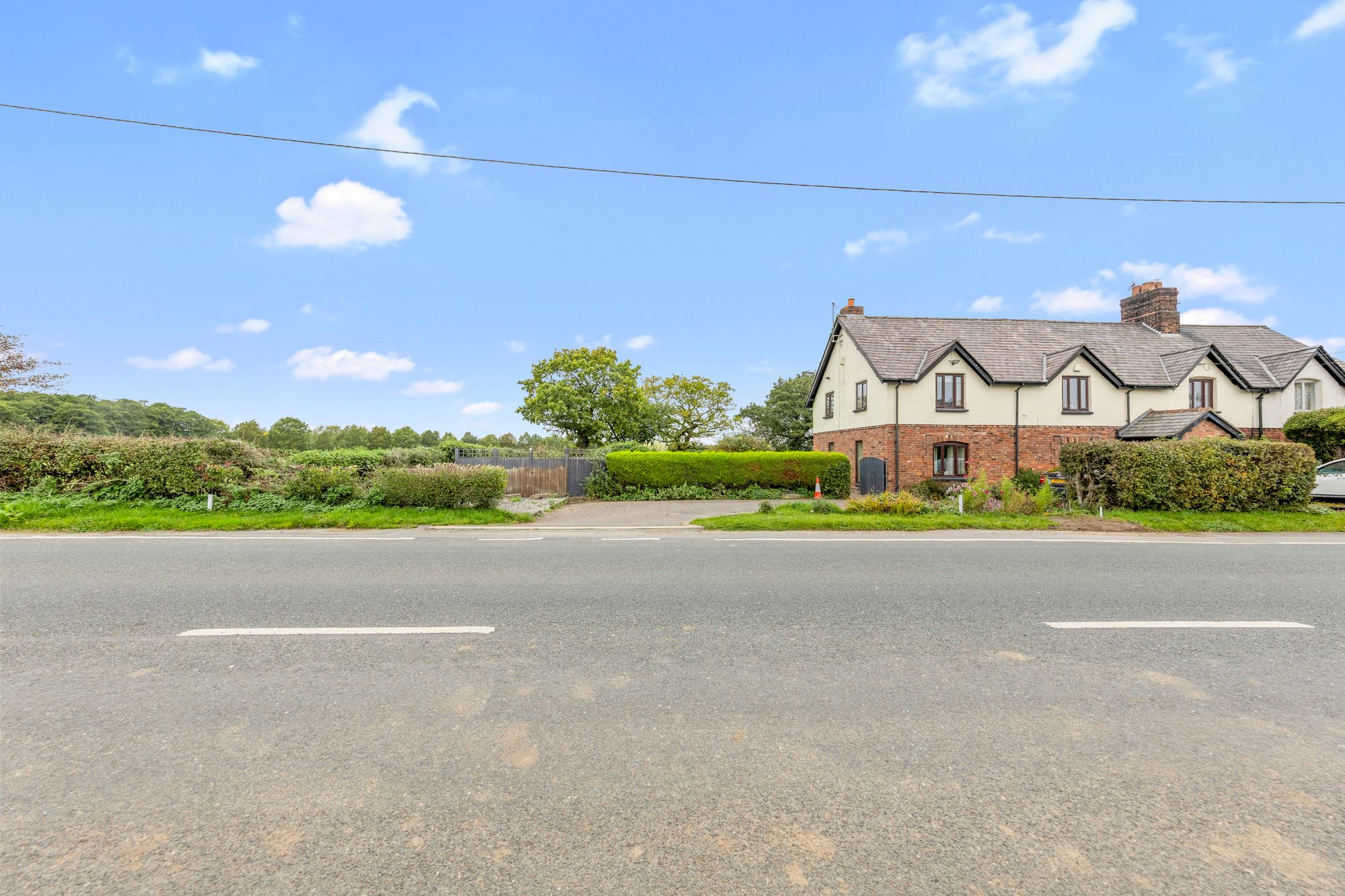Mosswood Hall Cottages, Stretton Road, Warrington