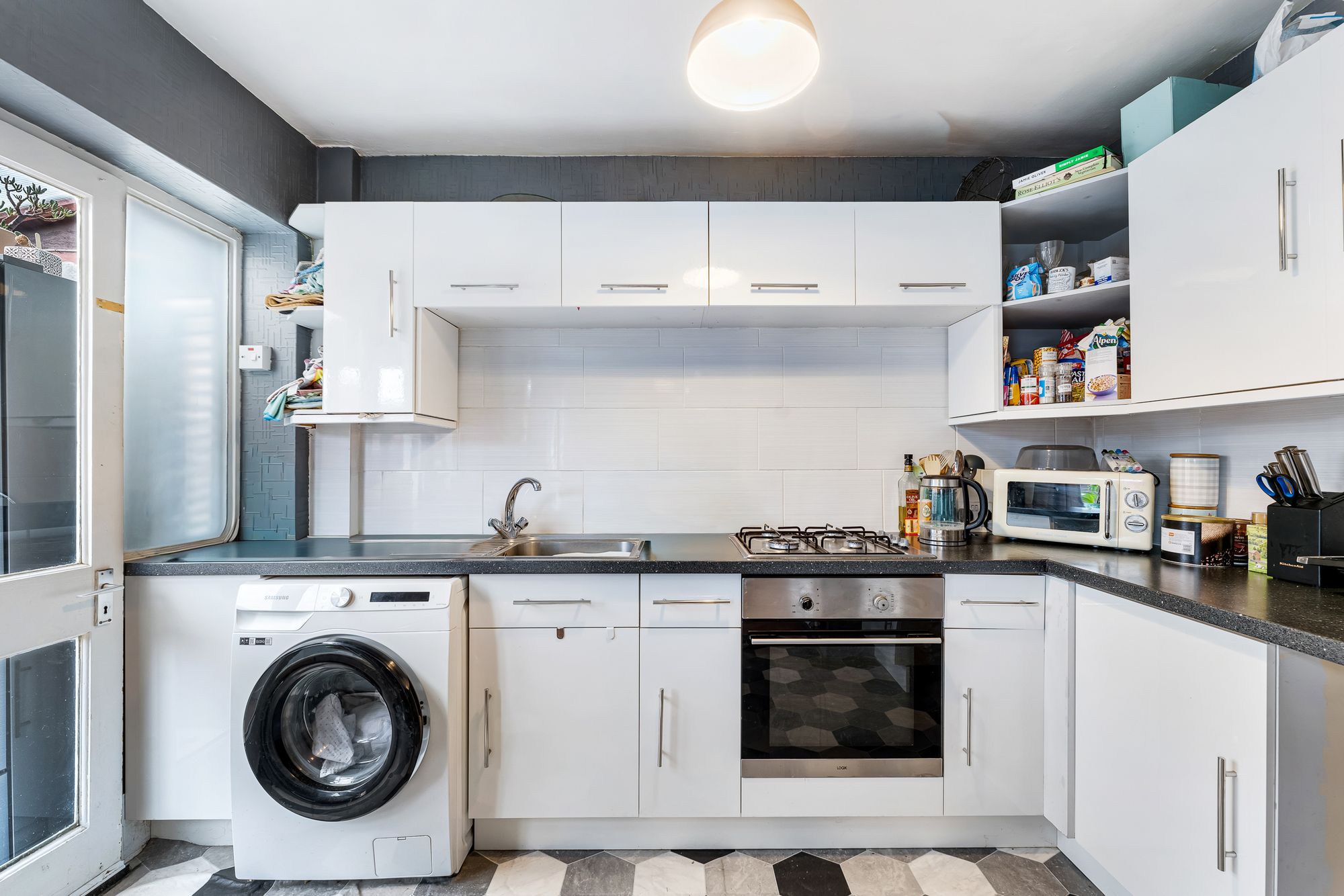 Deacon Road, Widnes, WA8