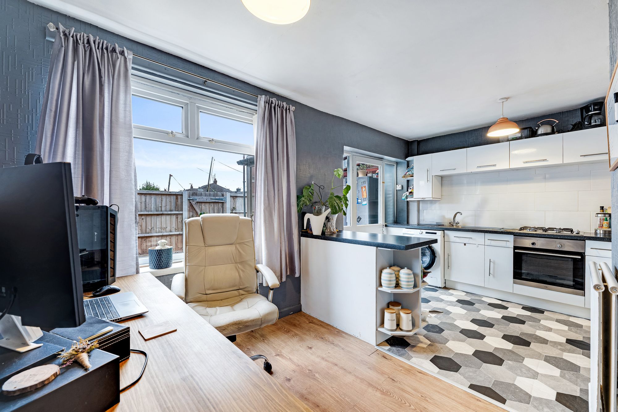 Deacon Road, Widnes, WA8