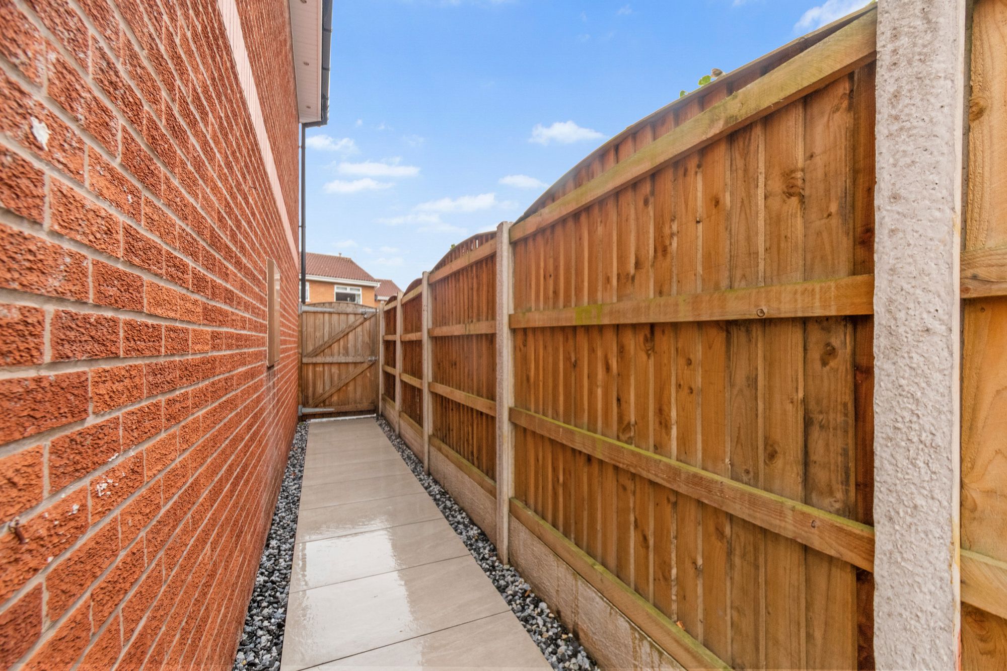 Lockerbie Close, Warrington, WA2