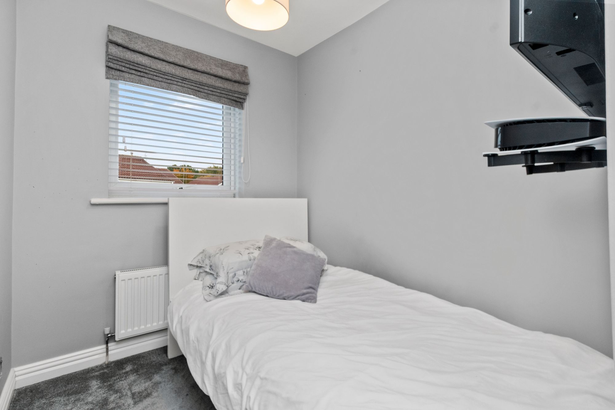 Lockerbie Close, Warrington, WA2