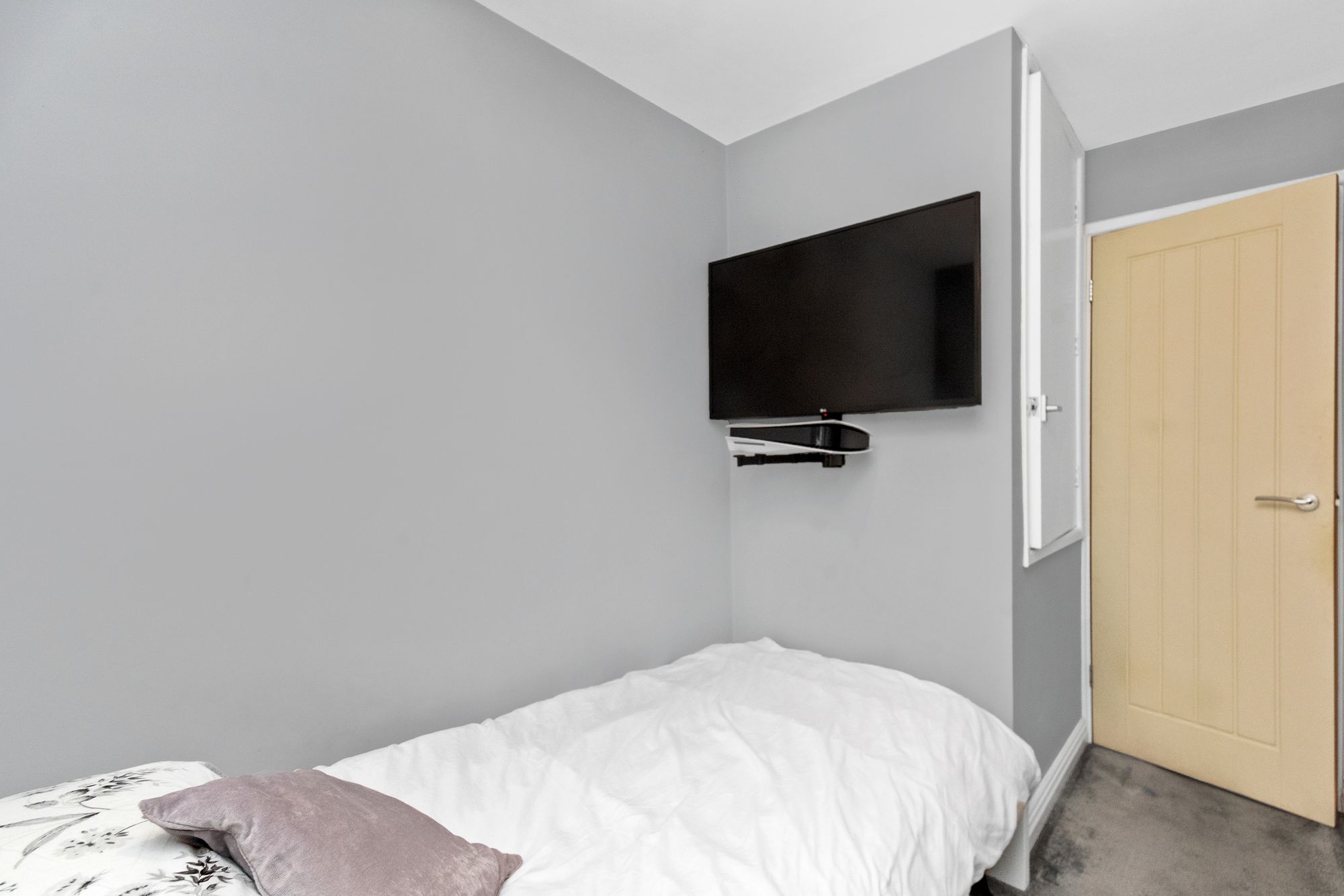 Lockerbie Close, Warrington, WA2