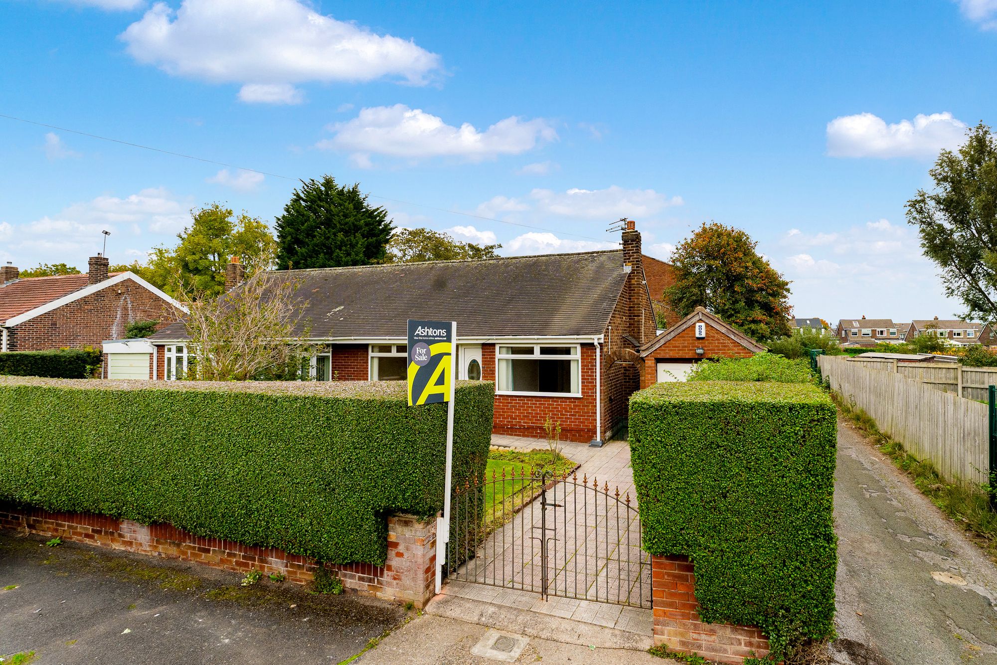 Montgomery Road, Widnes, WA8