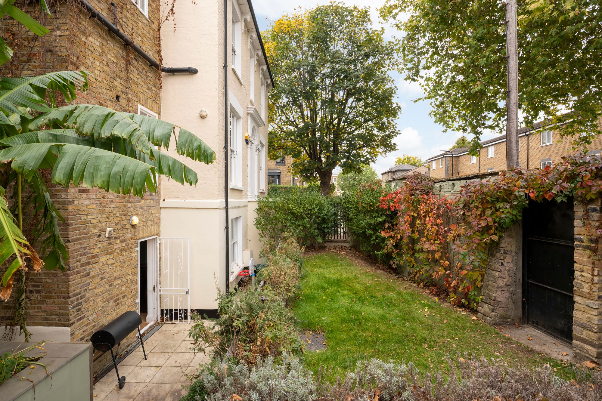 SOH Exteriors Garden Southborough Road 7