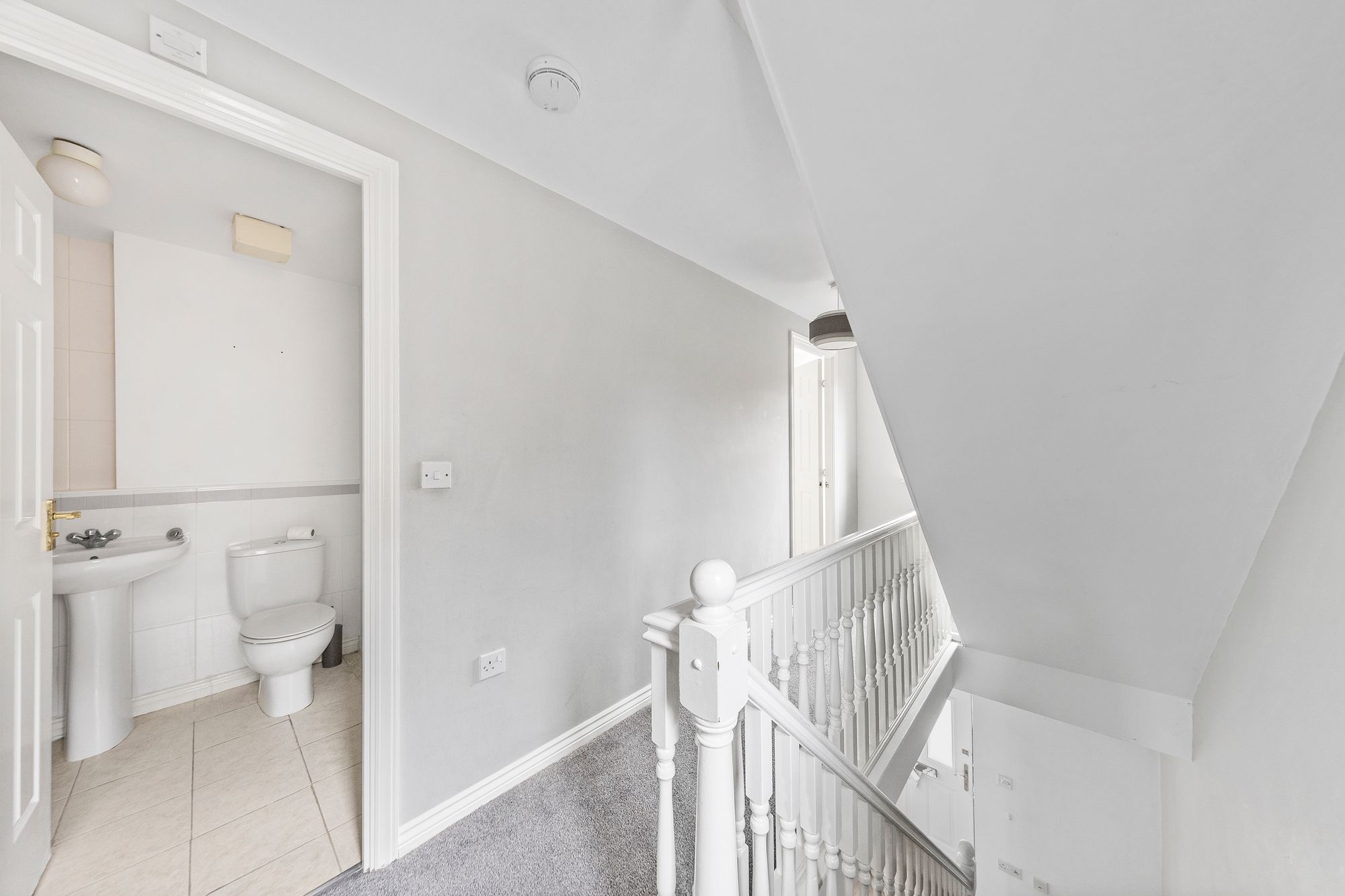 Larkspur Grove, Warrington