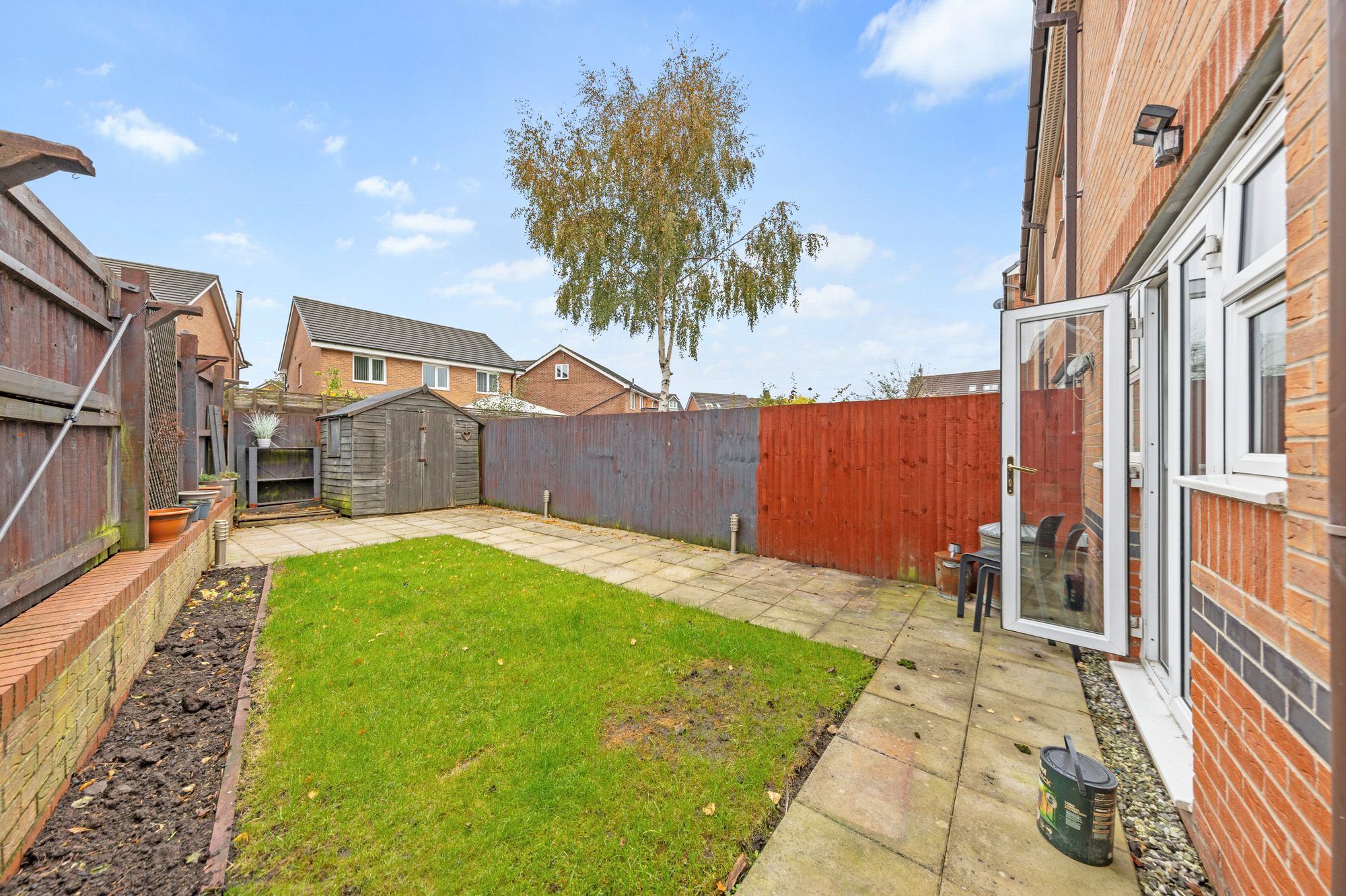 Larkspur Grove, Warrington