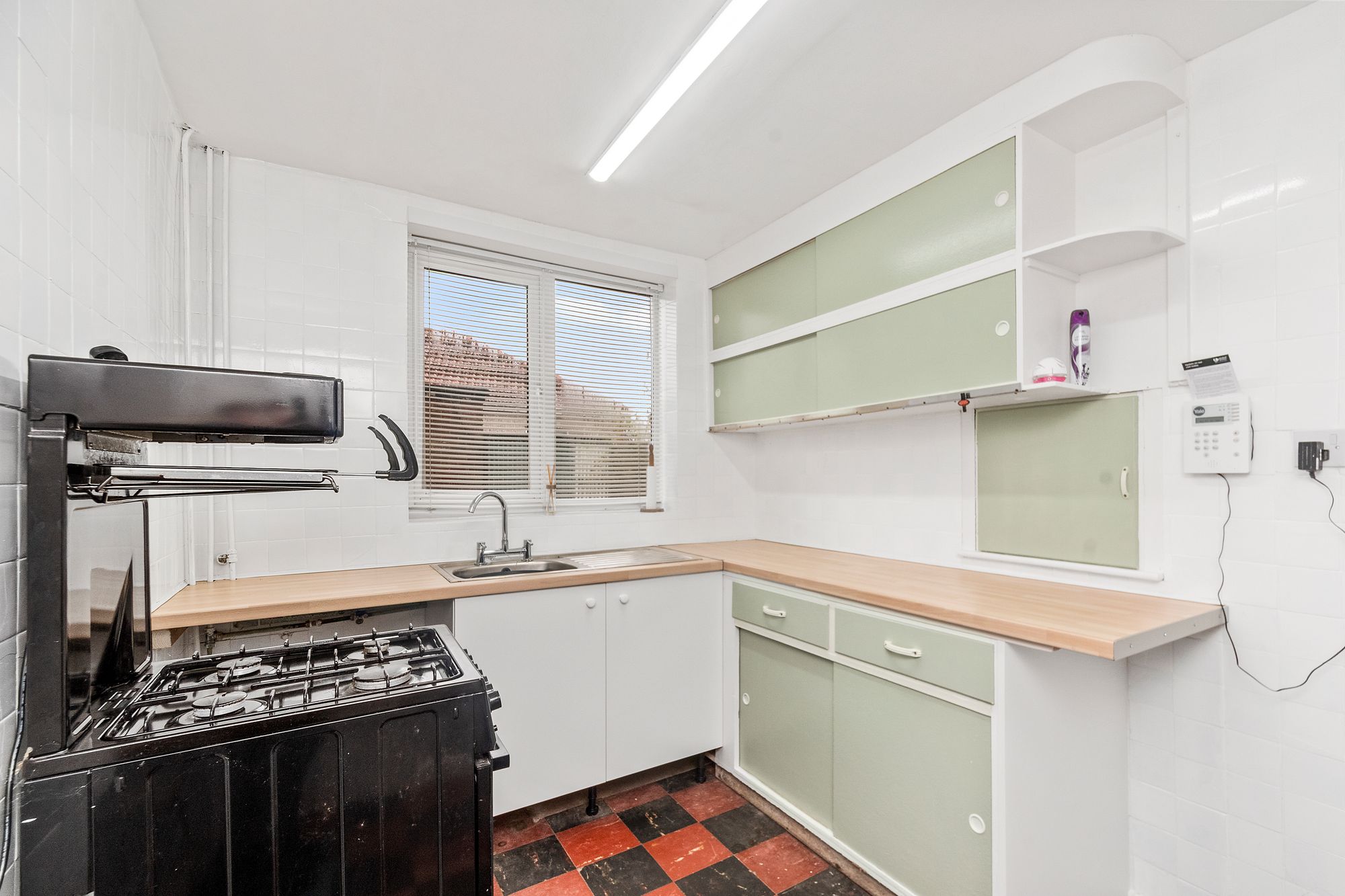 Neills Road, Bold, WA9