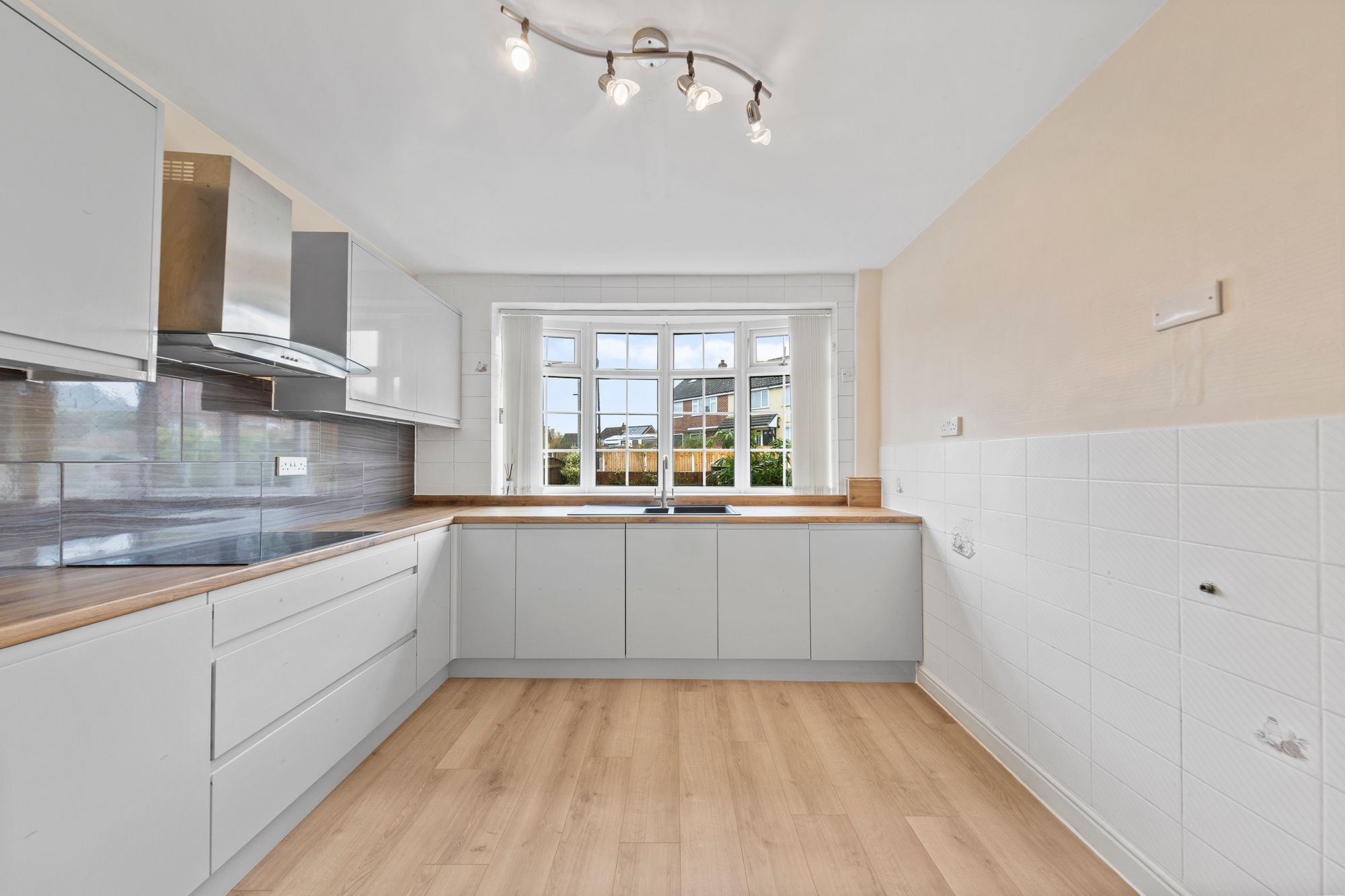 Greymist Avenue, Woolston, WA1