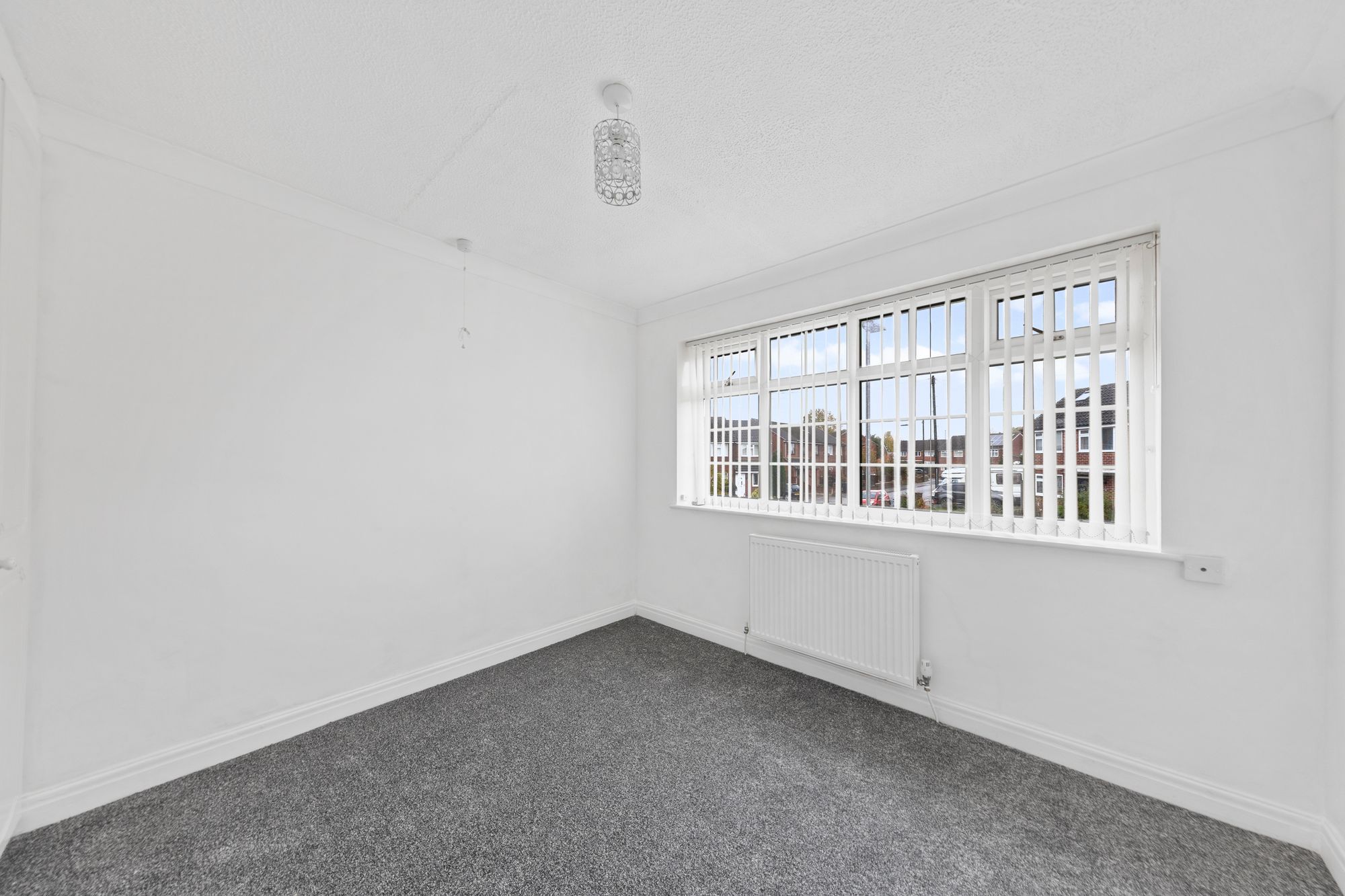 Greymist Avenue, Woolston, WA1