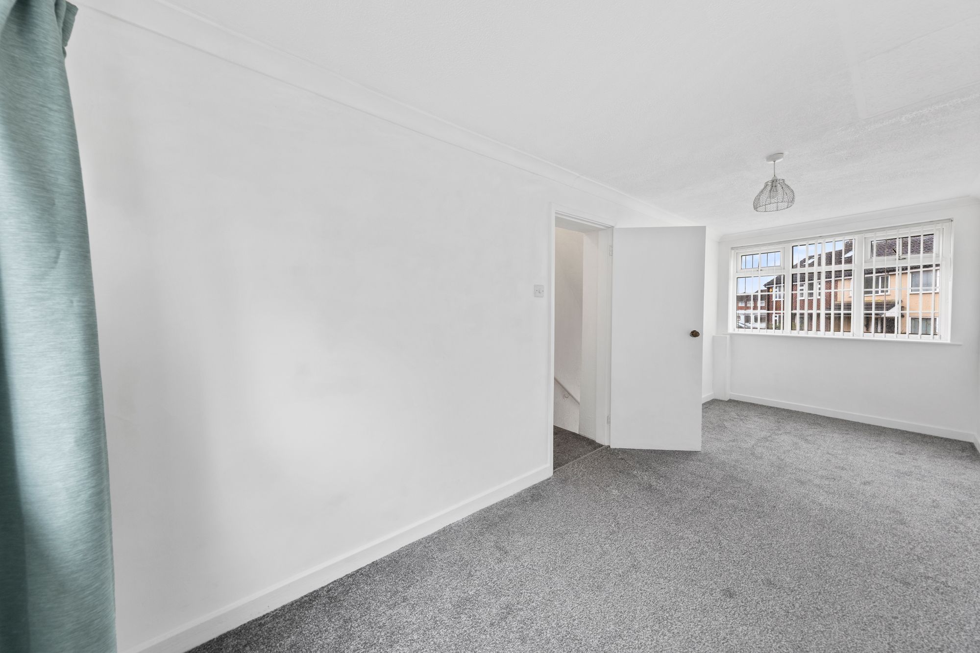 Greymist Avenue, Woolston, WA1