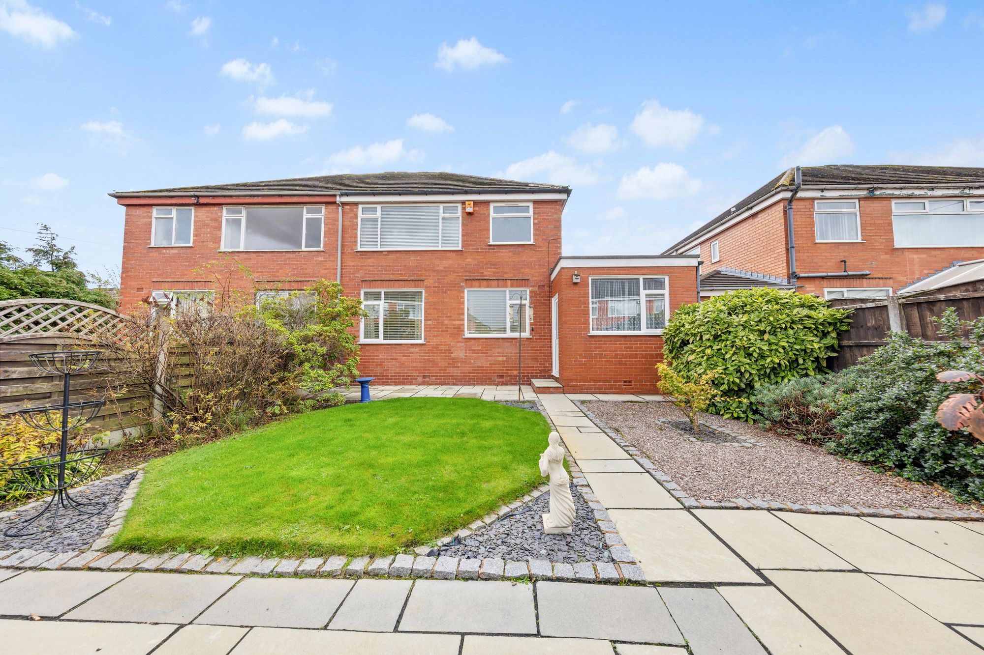 Muriel Close, Great Sankey, WA5