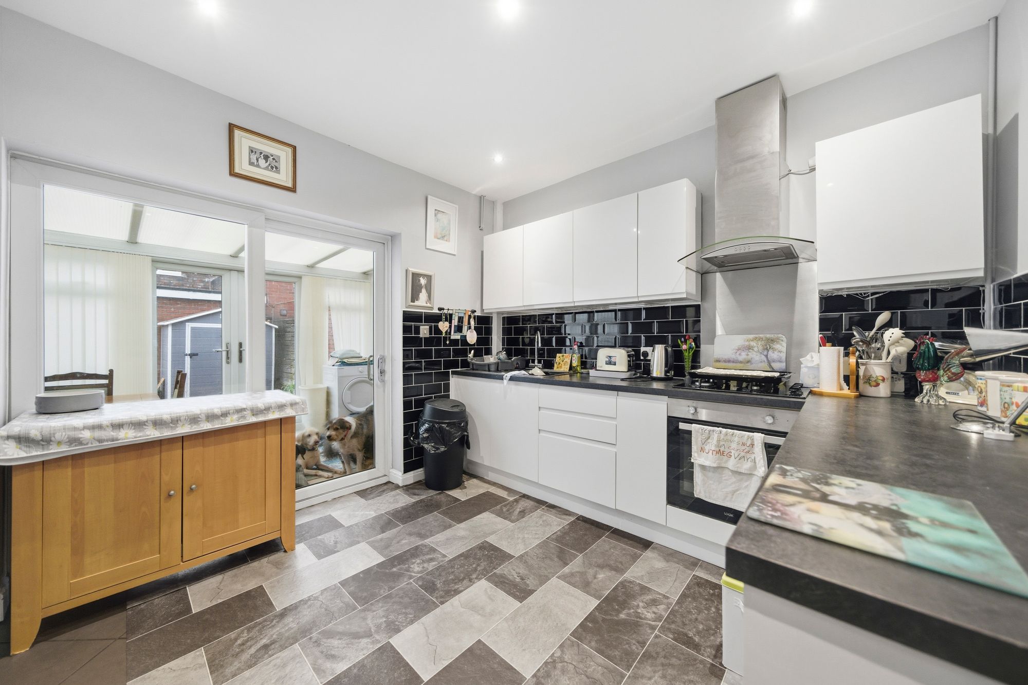 Gordon Avenue, St. Helens